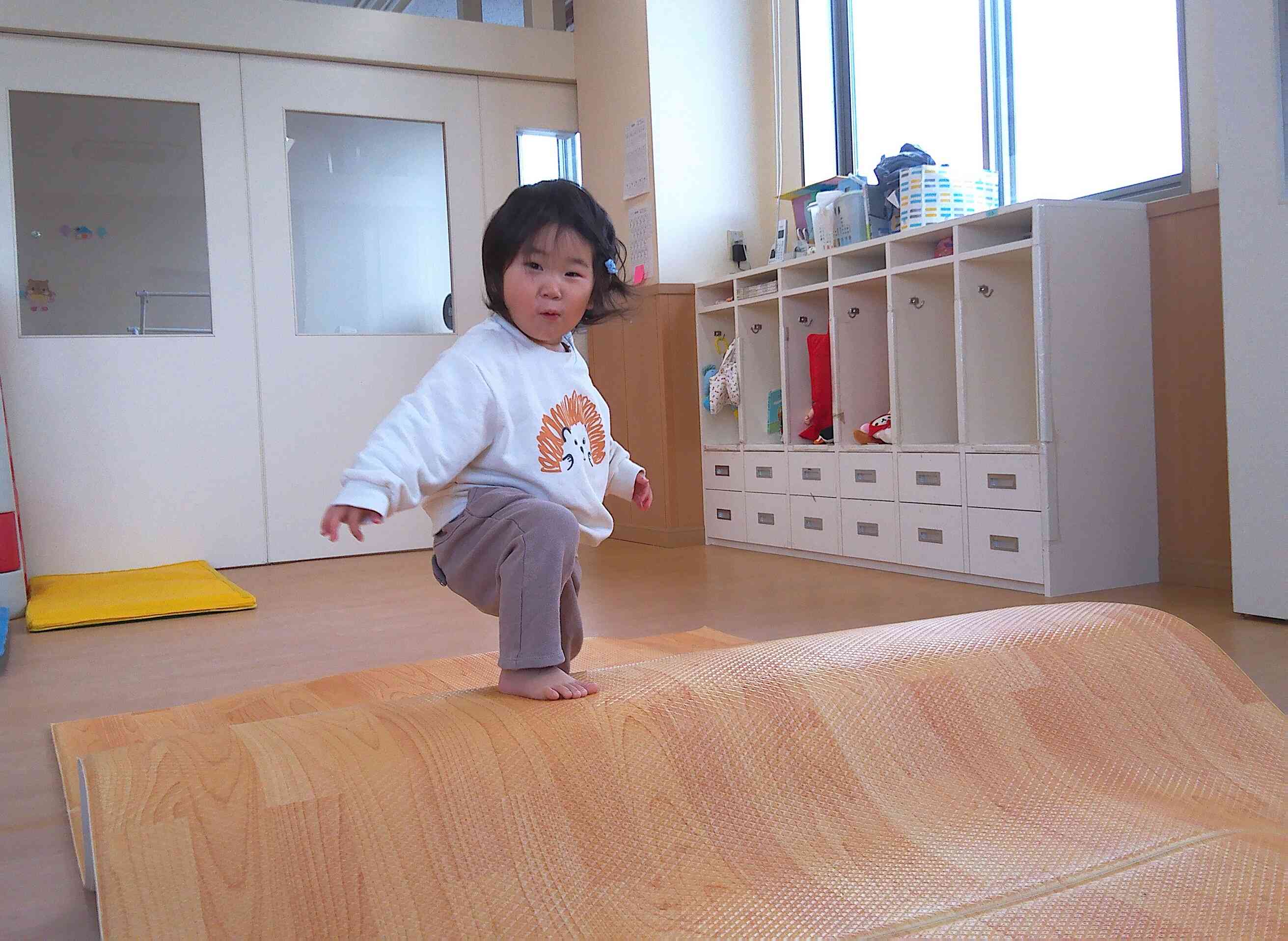 マットの山、登れるかな！？