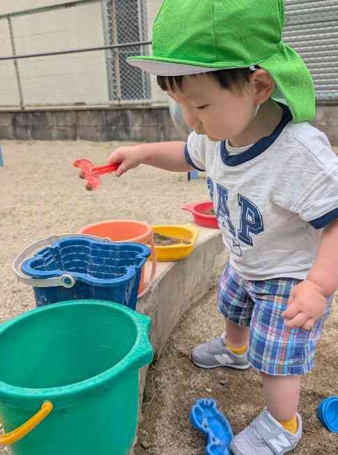 バケツを並べて…いらっしゃいませ～!!