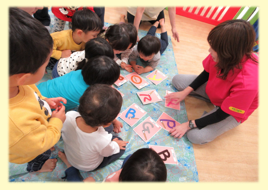 子育て広場「英語で遊ぼう」毎月１回、外部講師によるレッスンで楽しく英語を体験してみませんか！