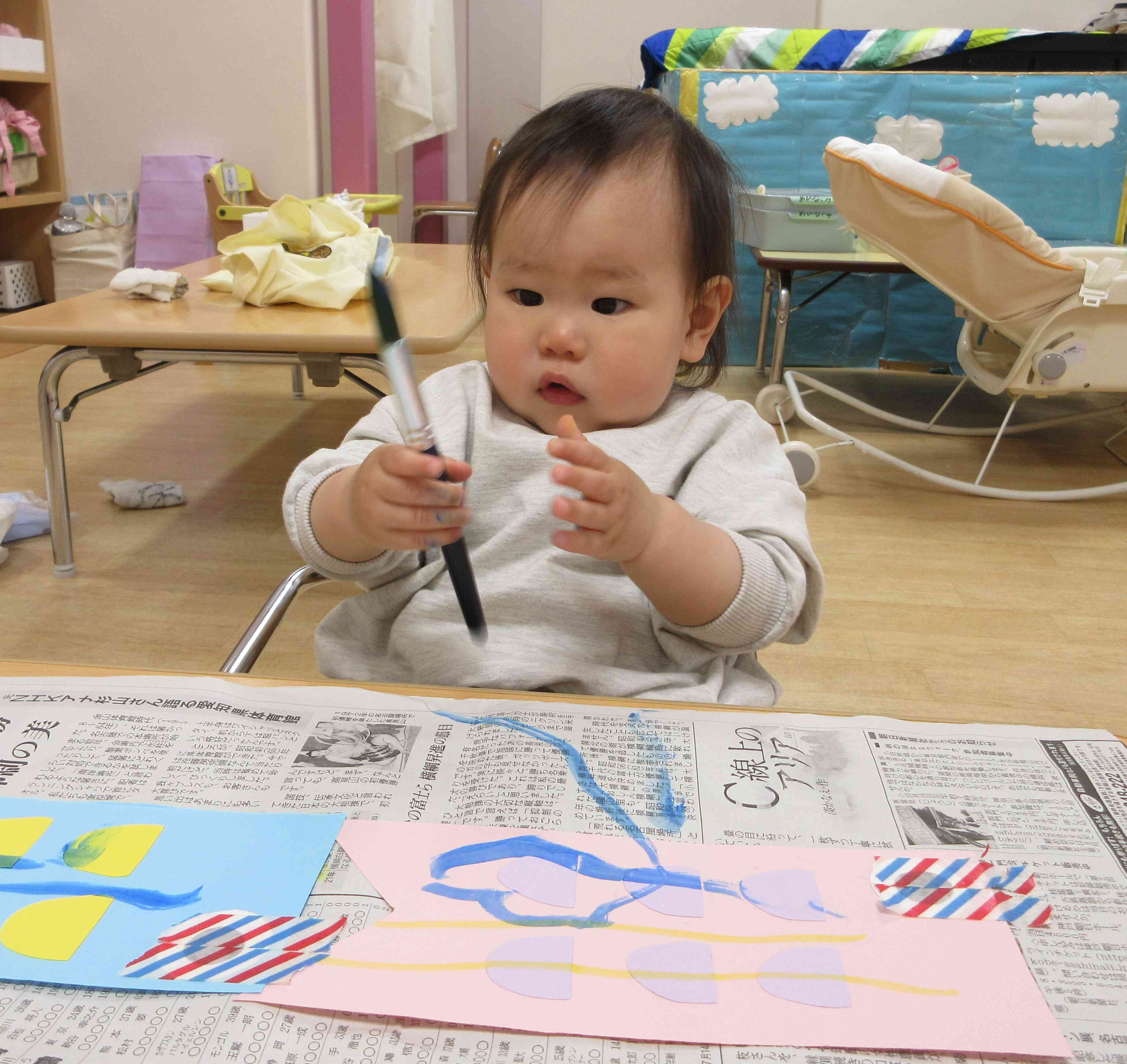 こいのぼり製作②　あひる組（1歳児さん）