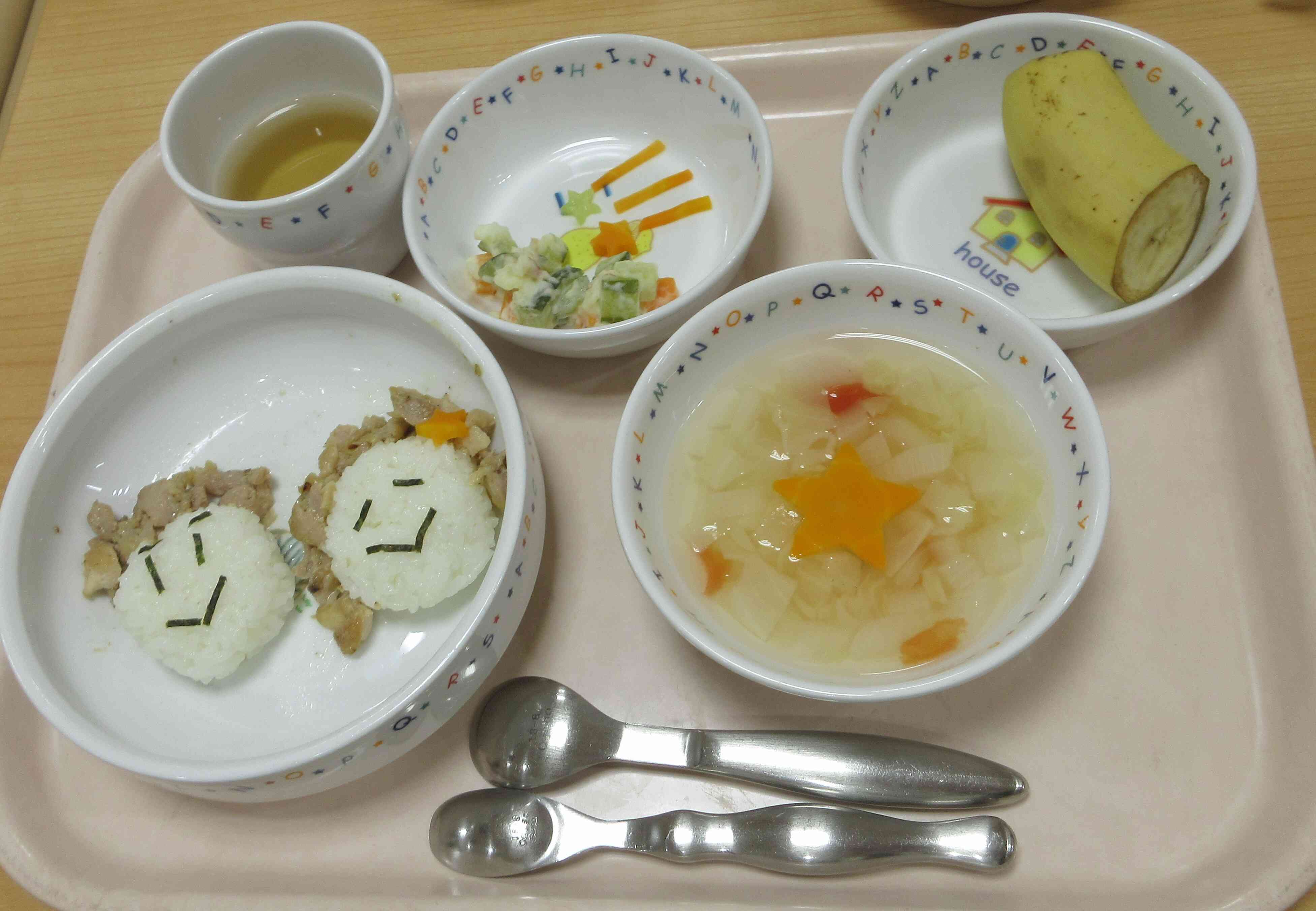 給食の様子☆