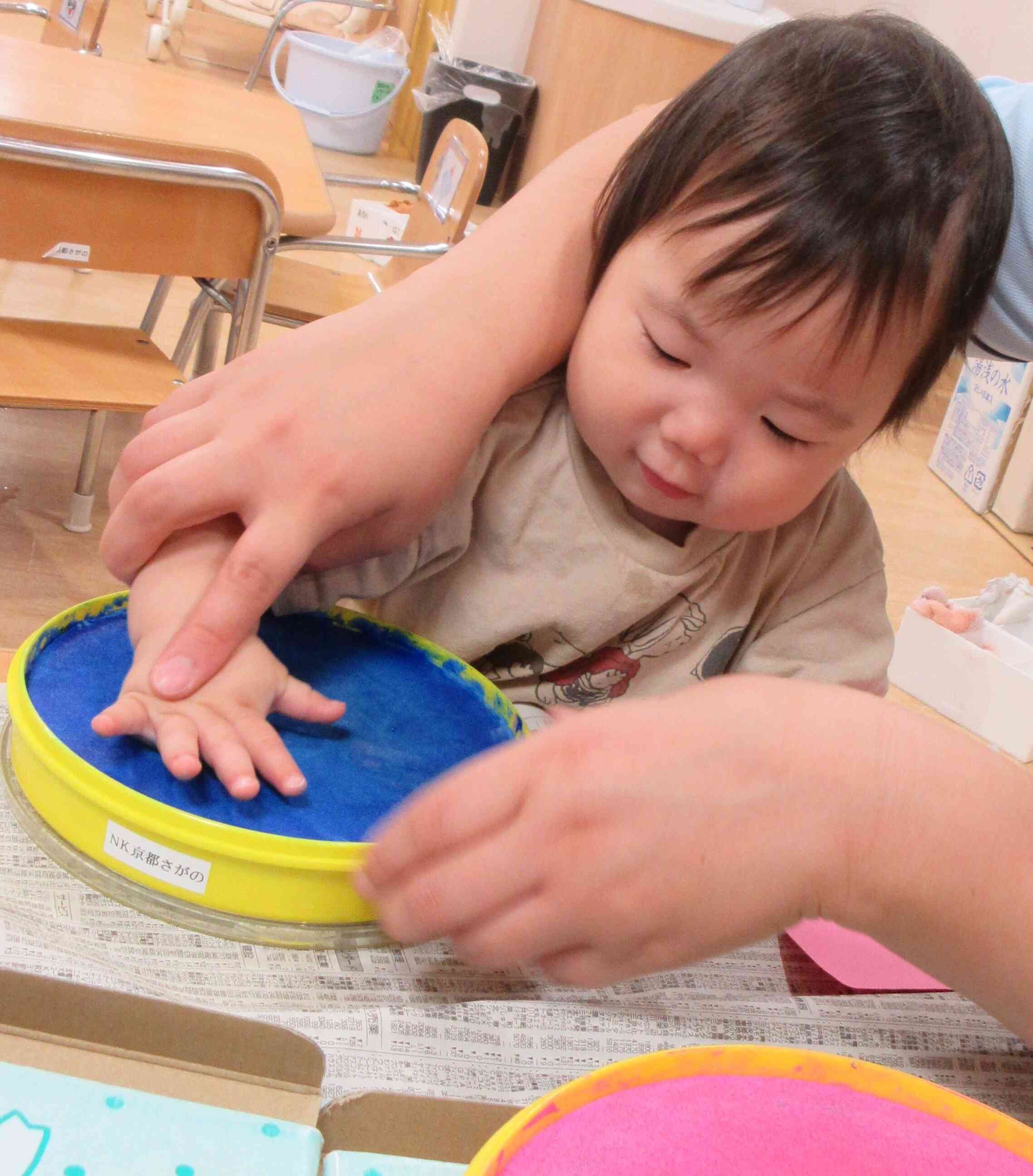  ０・１・2歳児　旗製作②