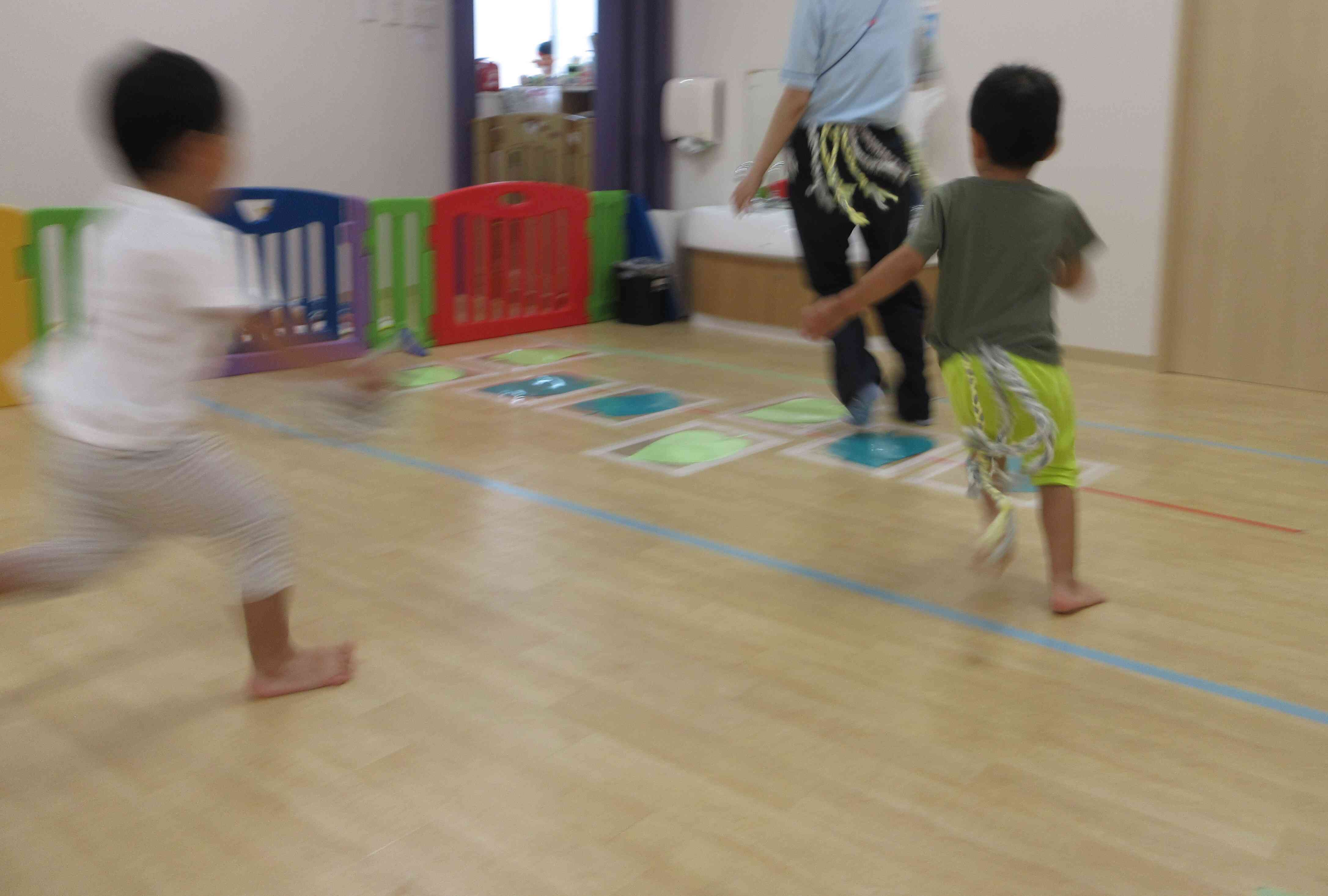 次は、みんなもつけてみよう！