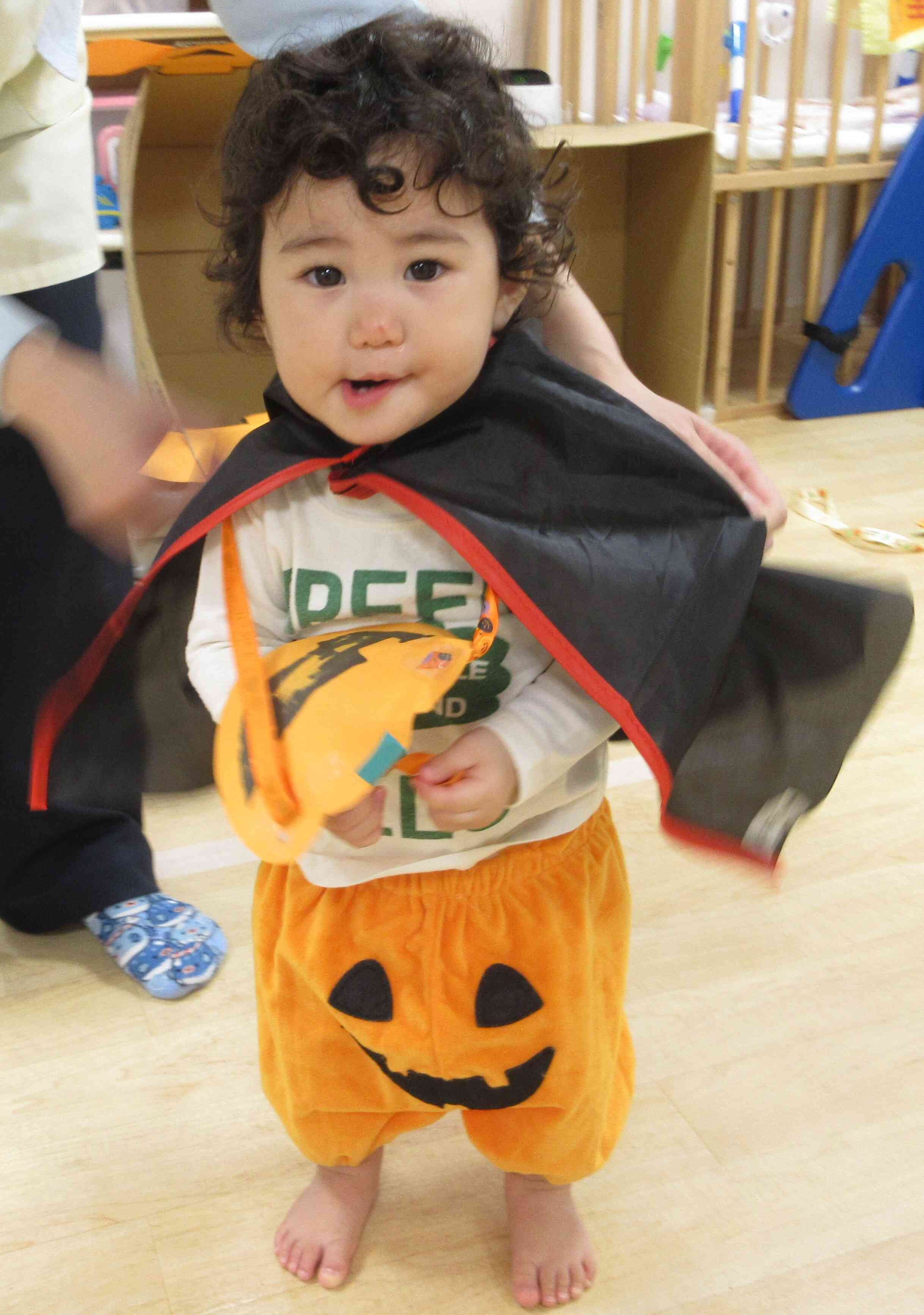 かわいらしいドラキュラちゃんも遊びにやってきました~!