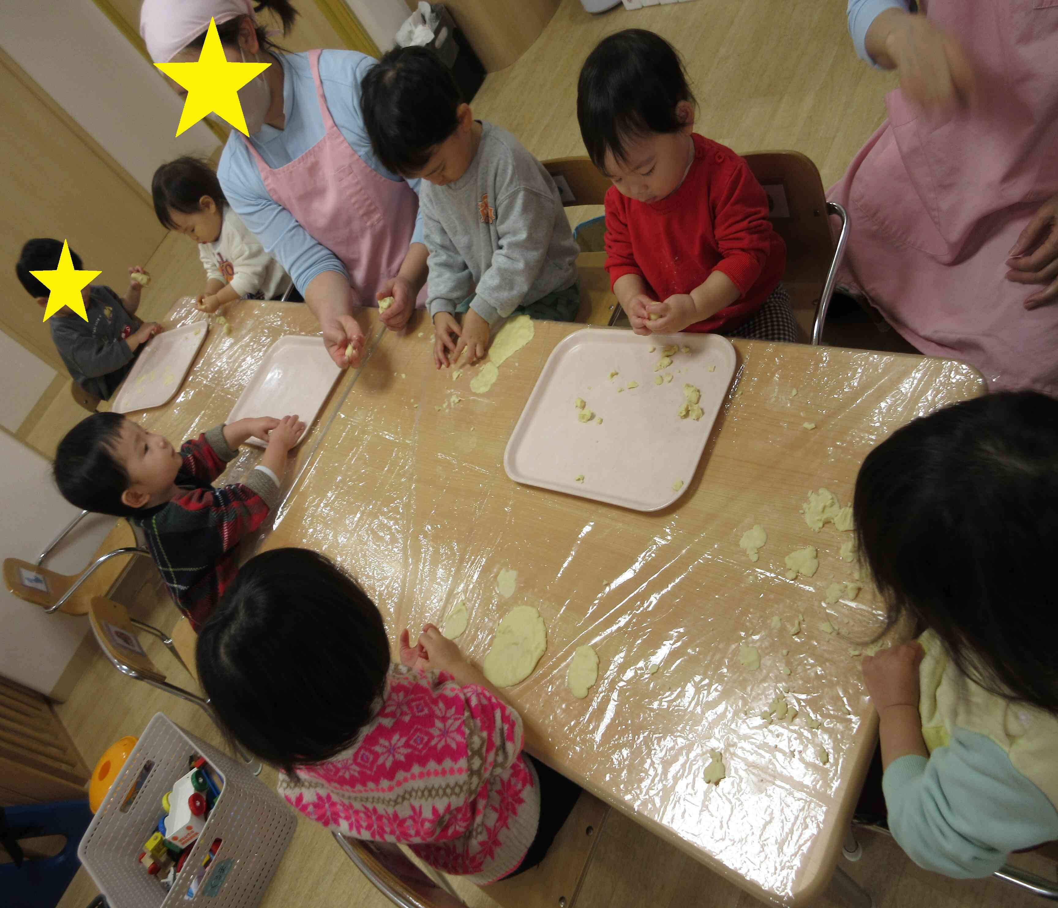 実際にクッキー生地を触ってみたよ！