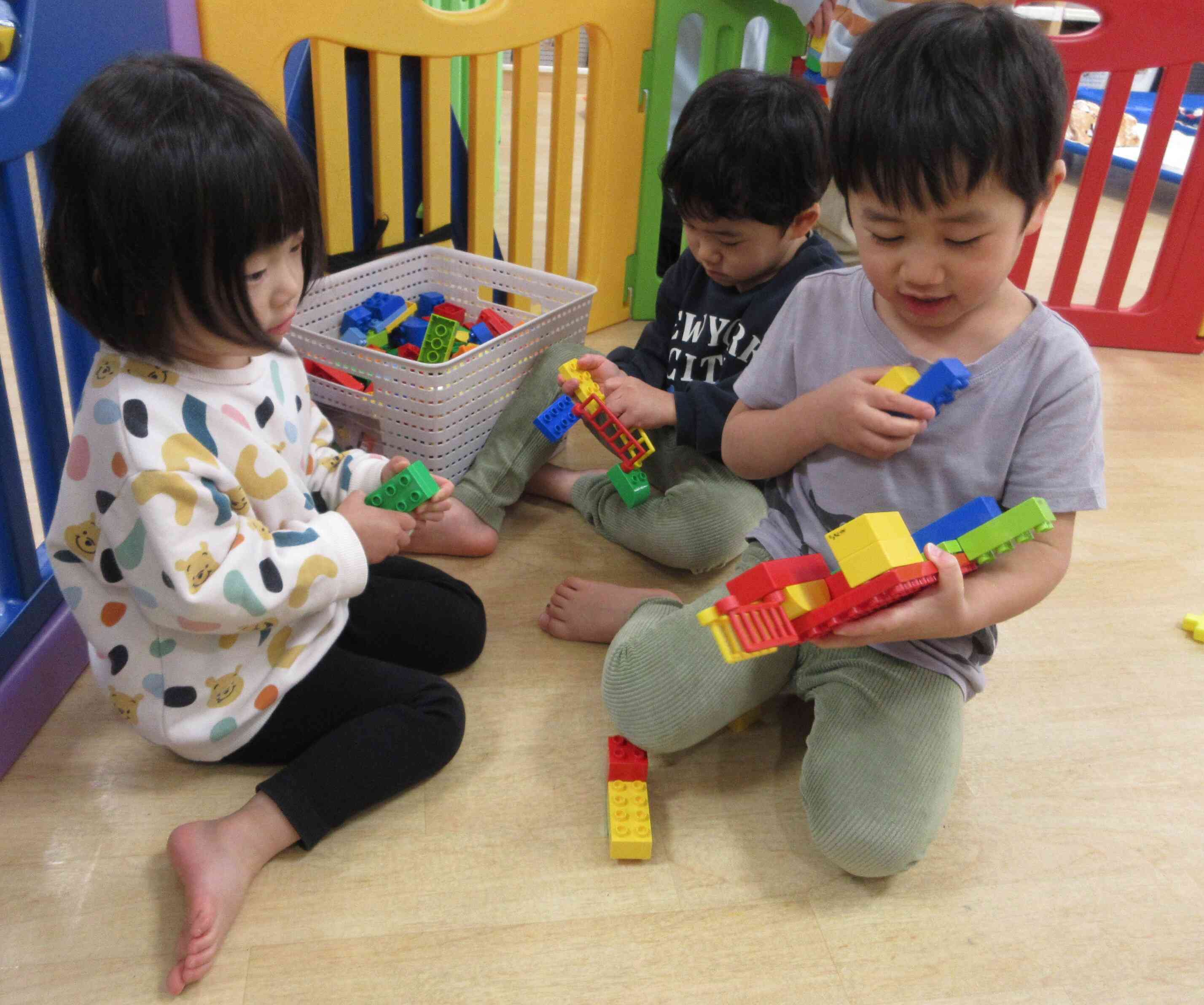 帰ってくると同じクラスの友達同士で自然と分かれて遊んでいましたよ～