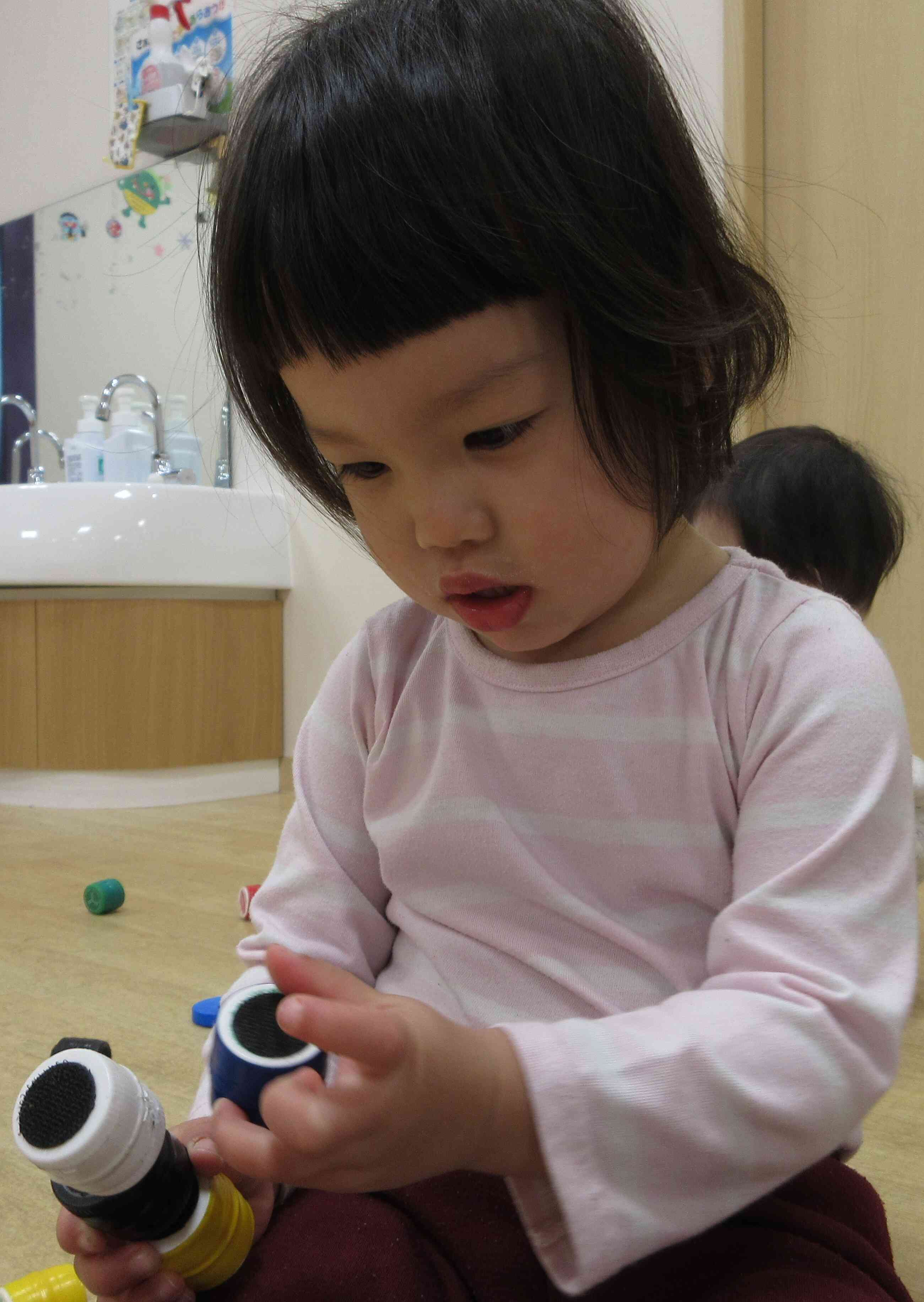 引っ付けて・・繋げて・・