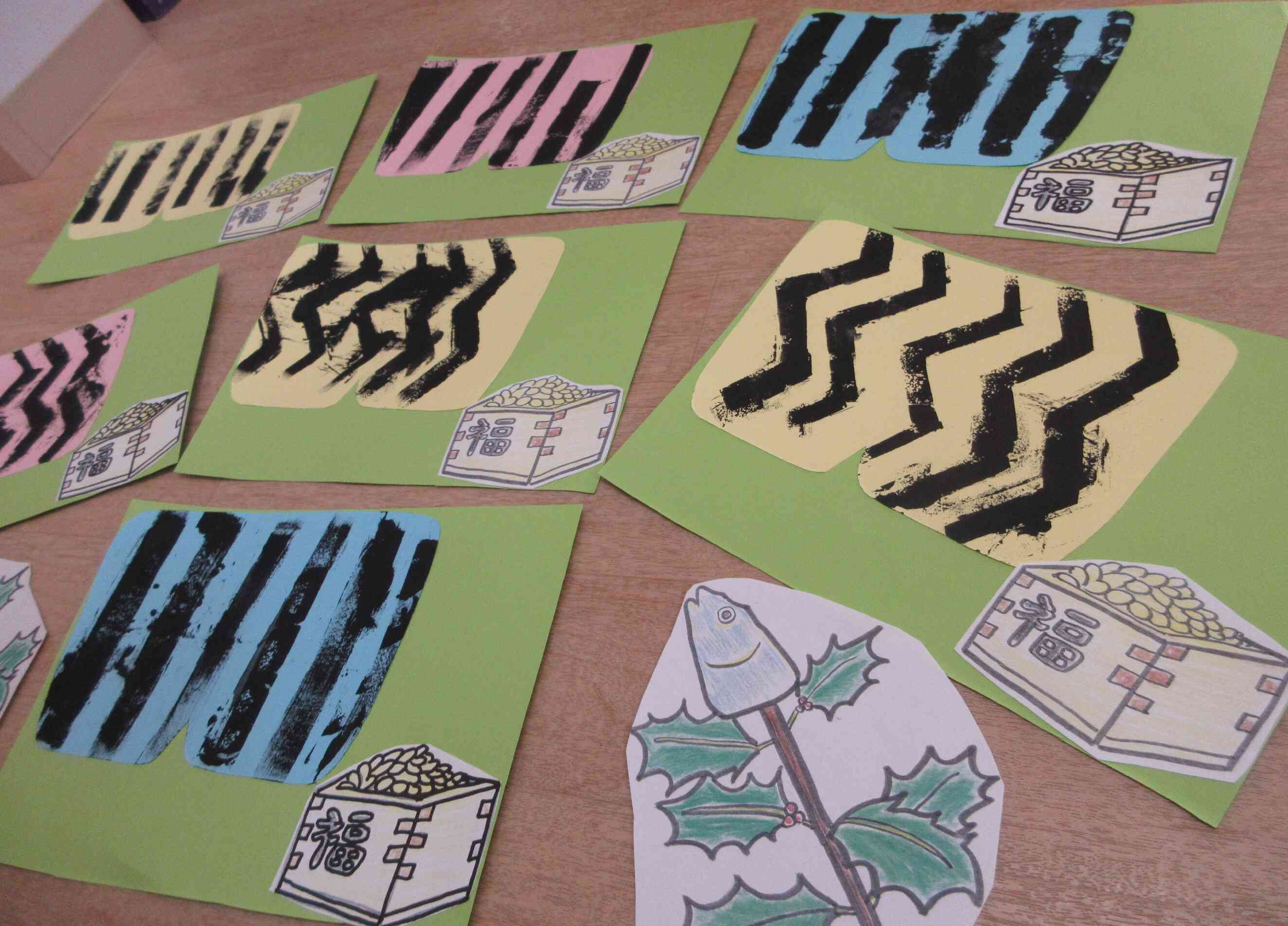 ０歳児ひよこ組　鬼のパンツ製作　