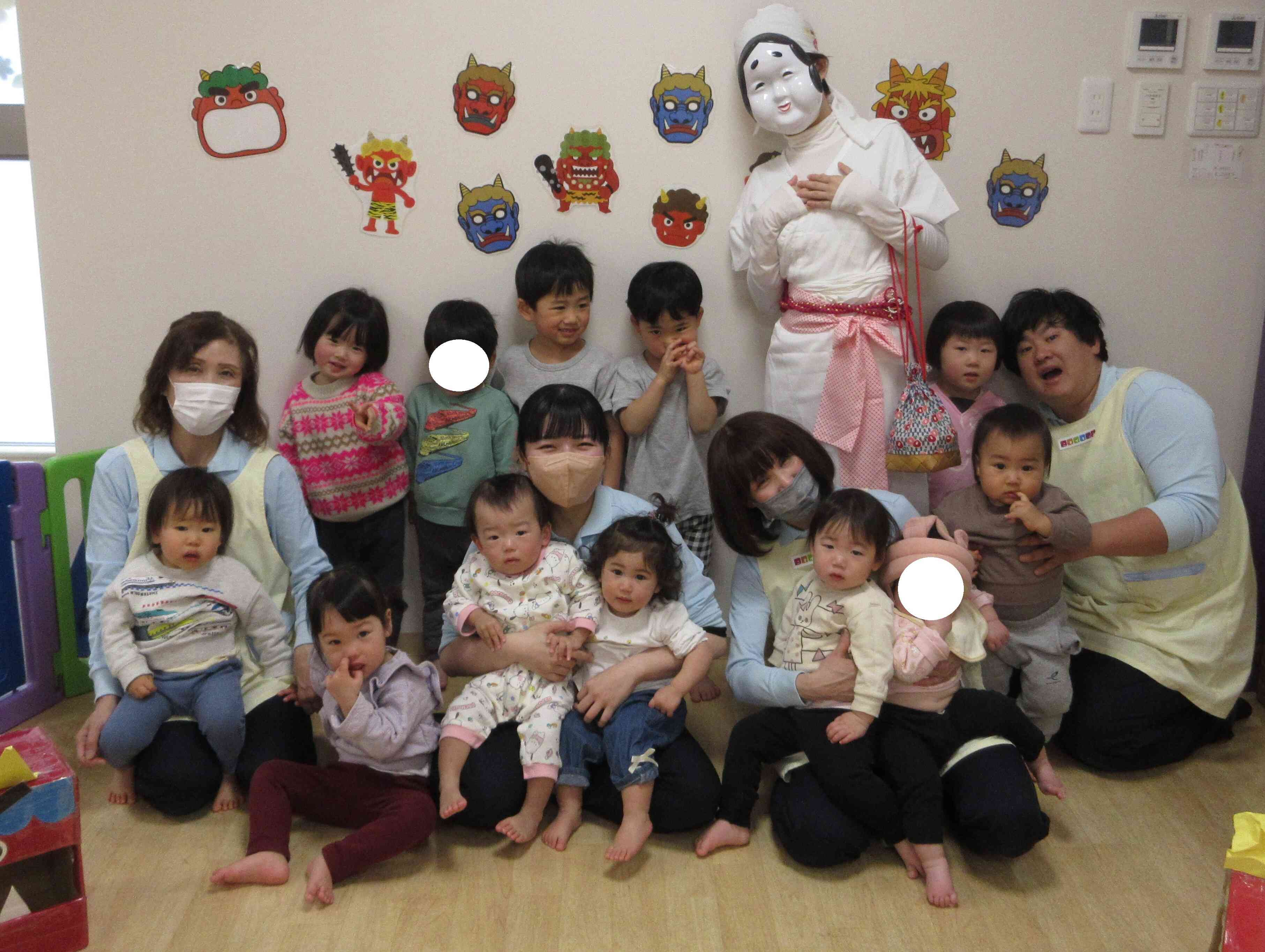 福の神さんとみんなで写真を撮ったよ☆