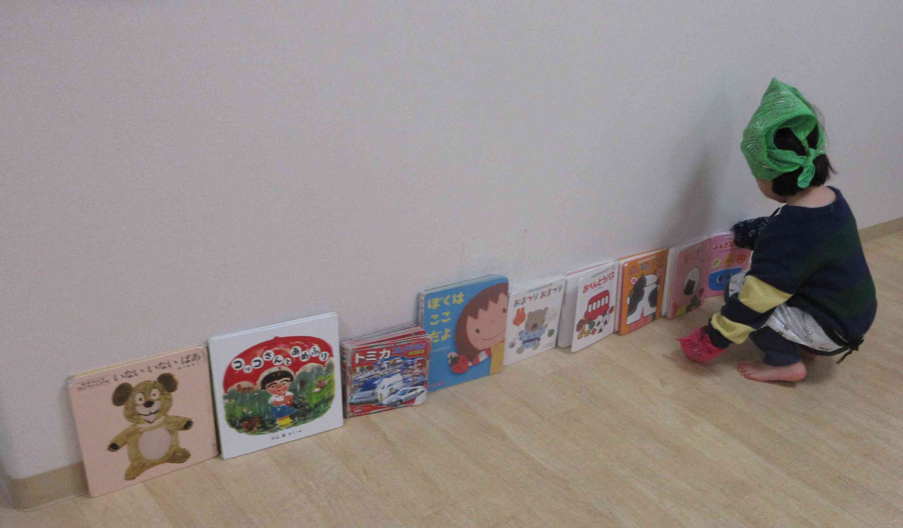 絵本屋さんも開店～
