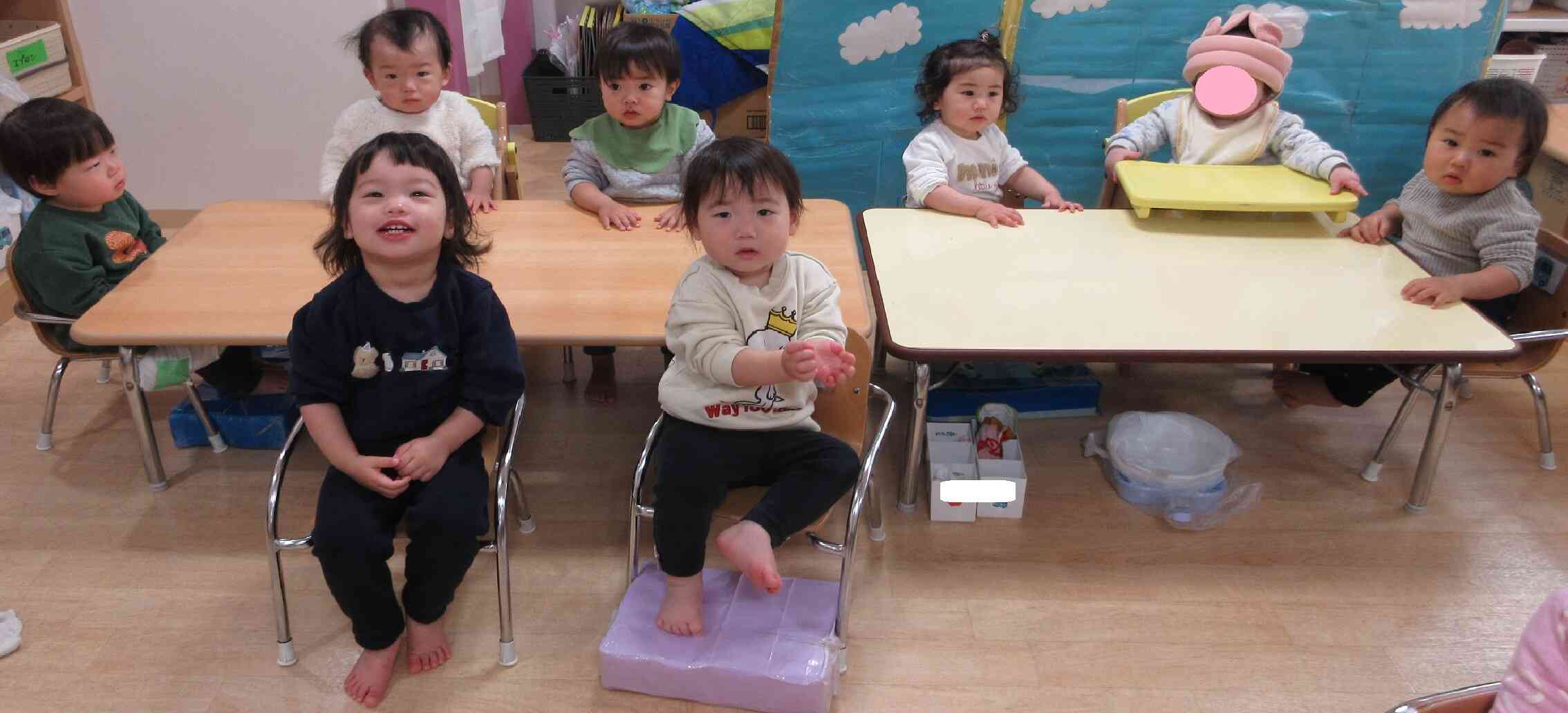 ０歳児クラスひよこ組「こ～んなにお友だちがふえたよ～！」