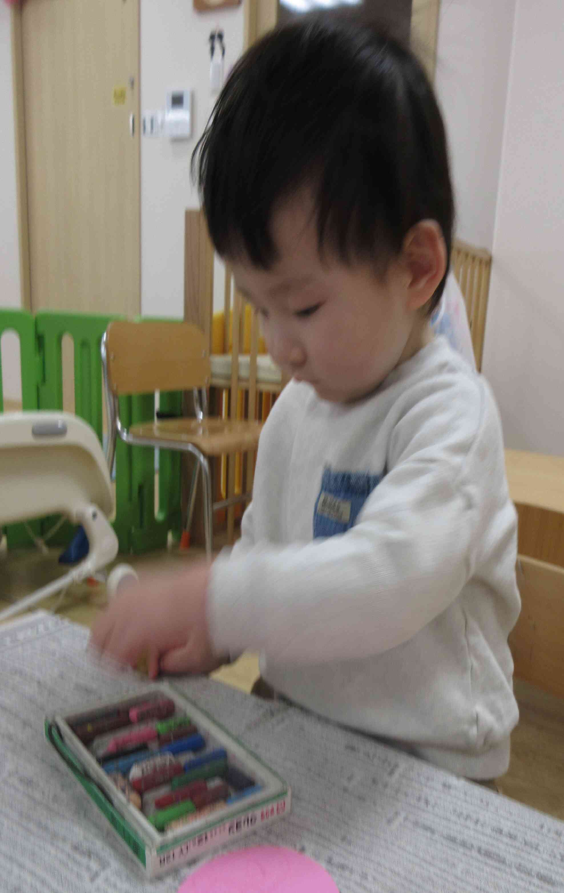 色選びに真剣…！