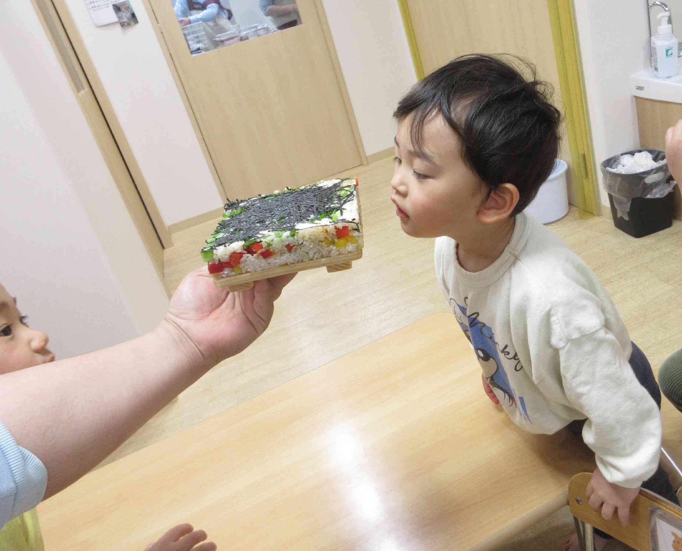 よ～し！最後の仕上げ！ぎゅ～と押していくよ～！