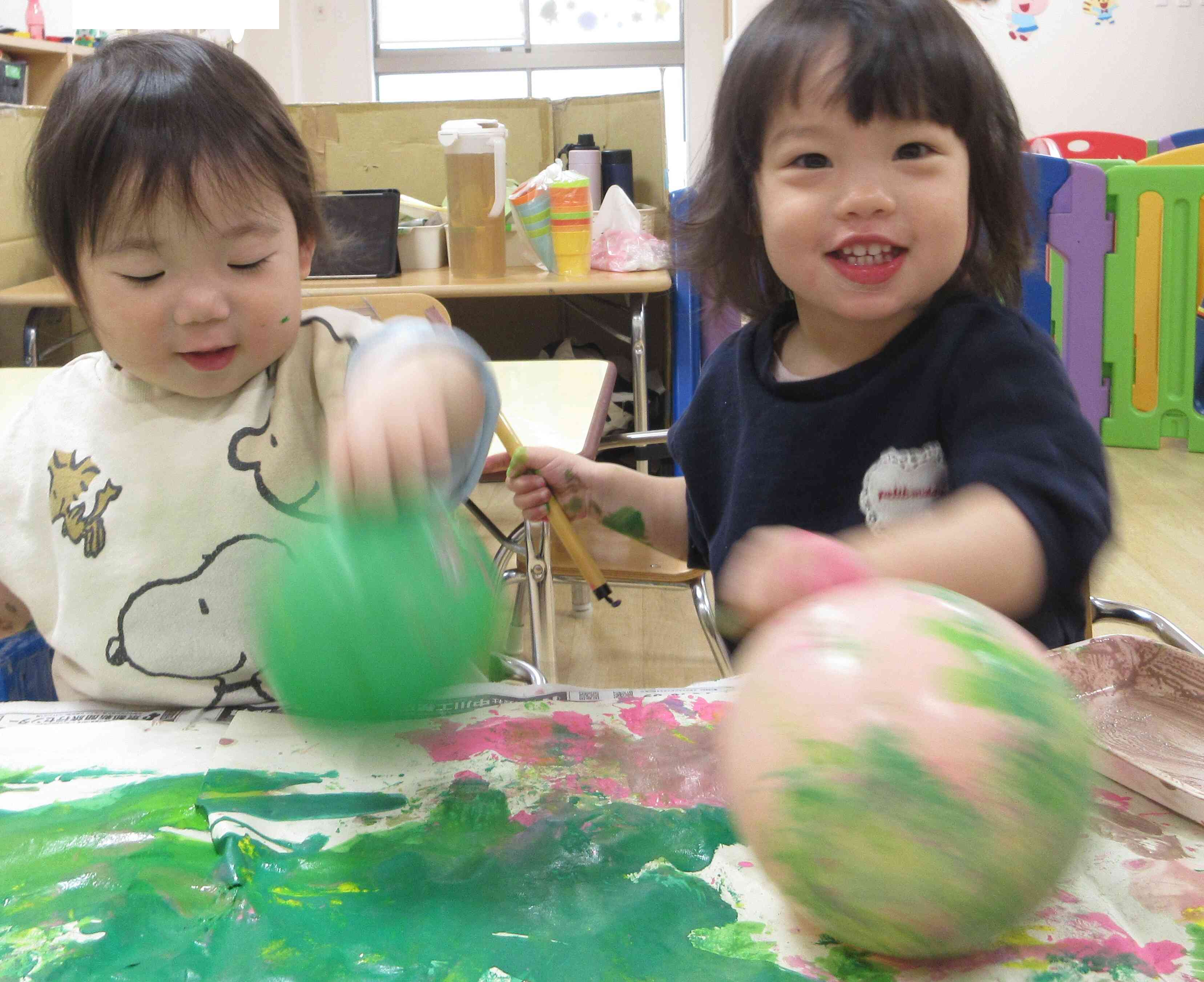 絵の具で楽しいことをしたよ！