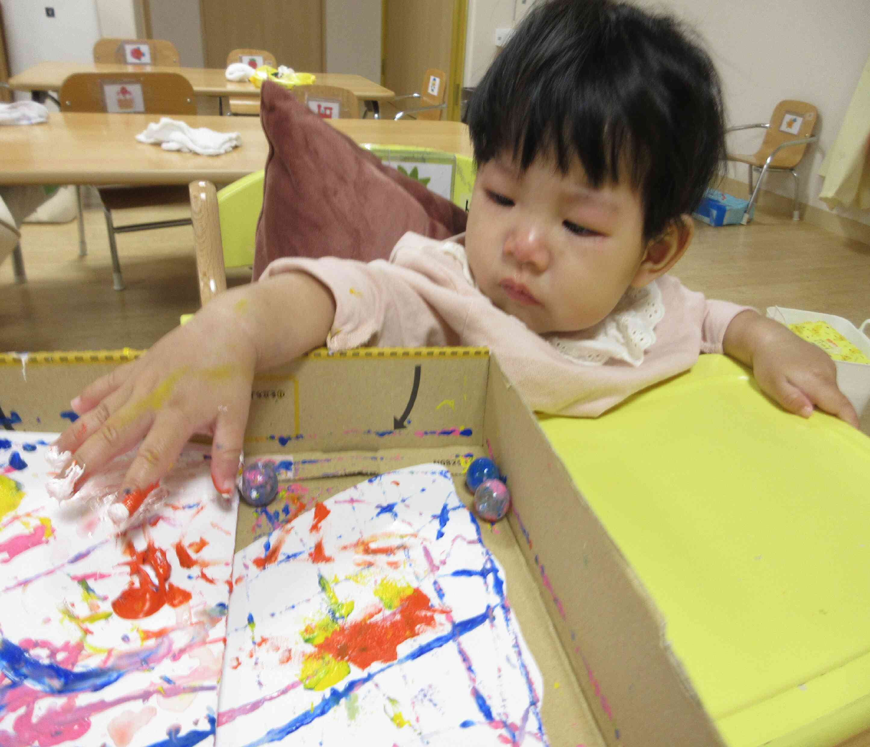絵の具にも触ってみたい！