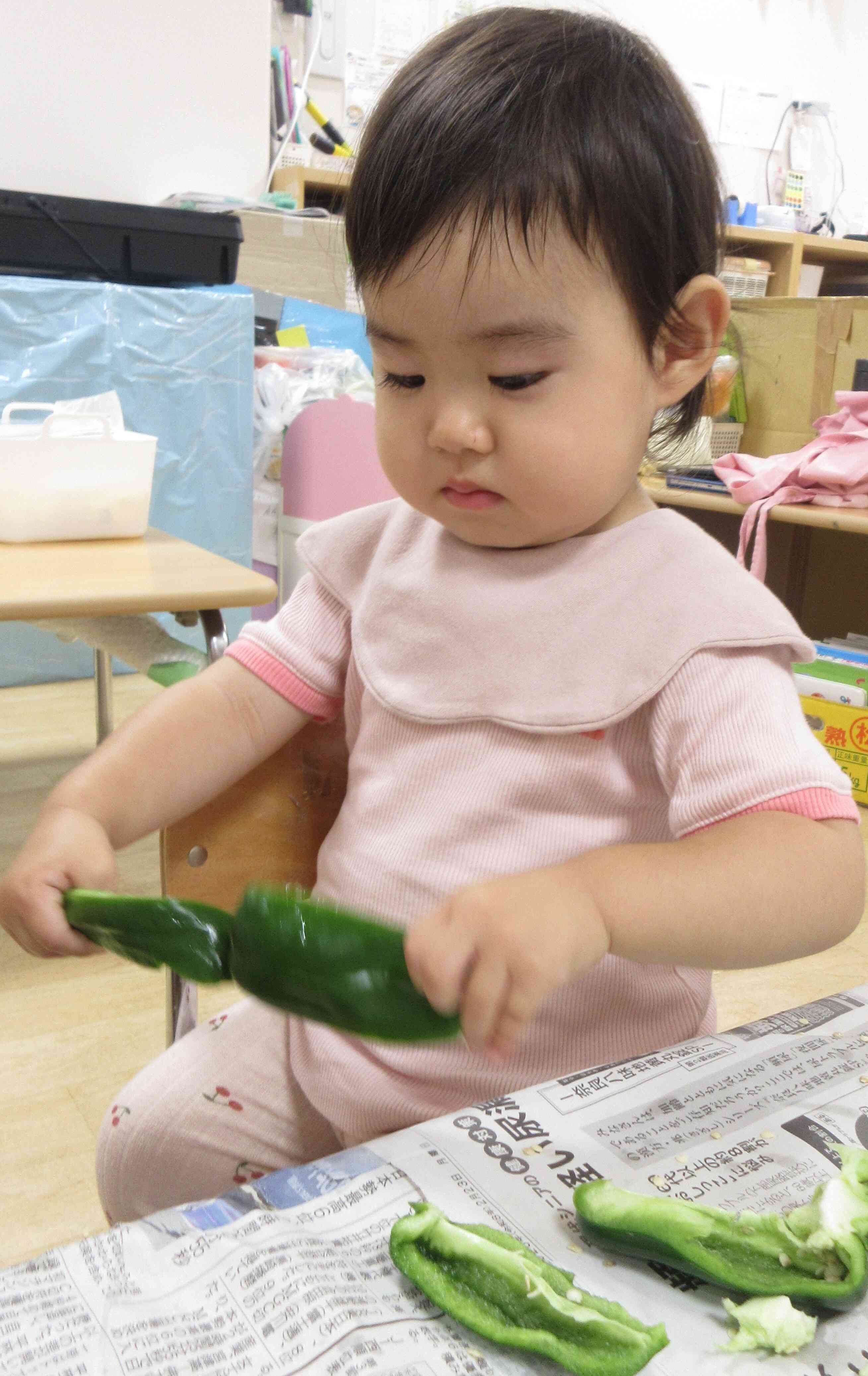ピーマンを割くのも楽しいね★