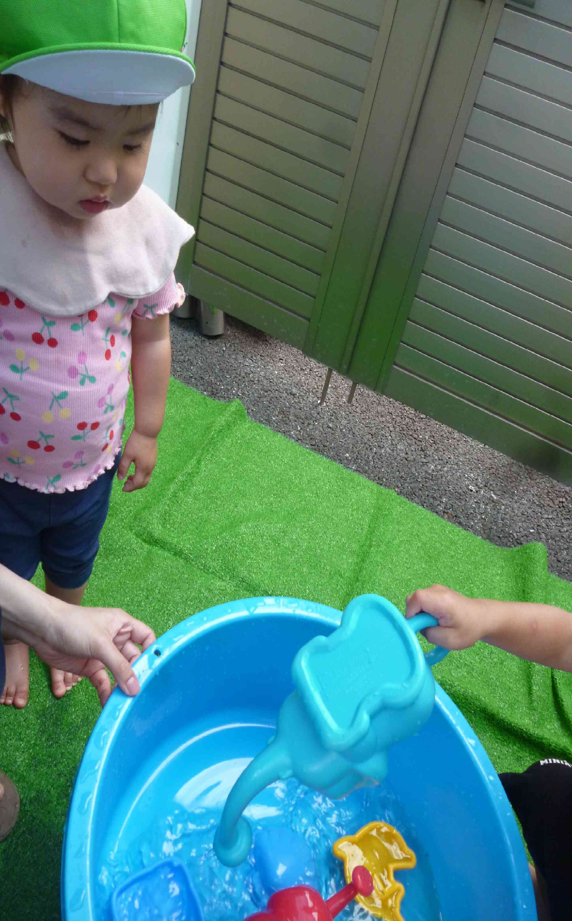 ドキドキしたけど、お水に触れることができたよ♬