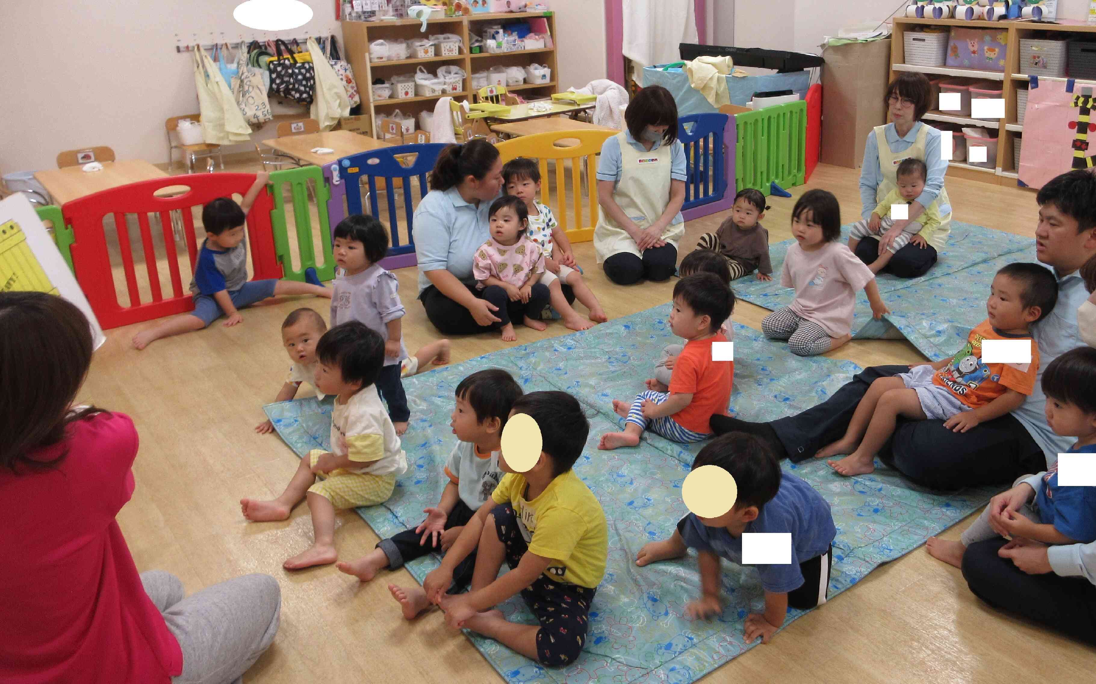 大型絵本を見たよ！