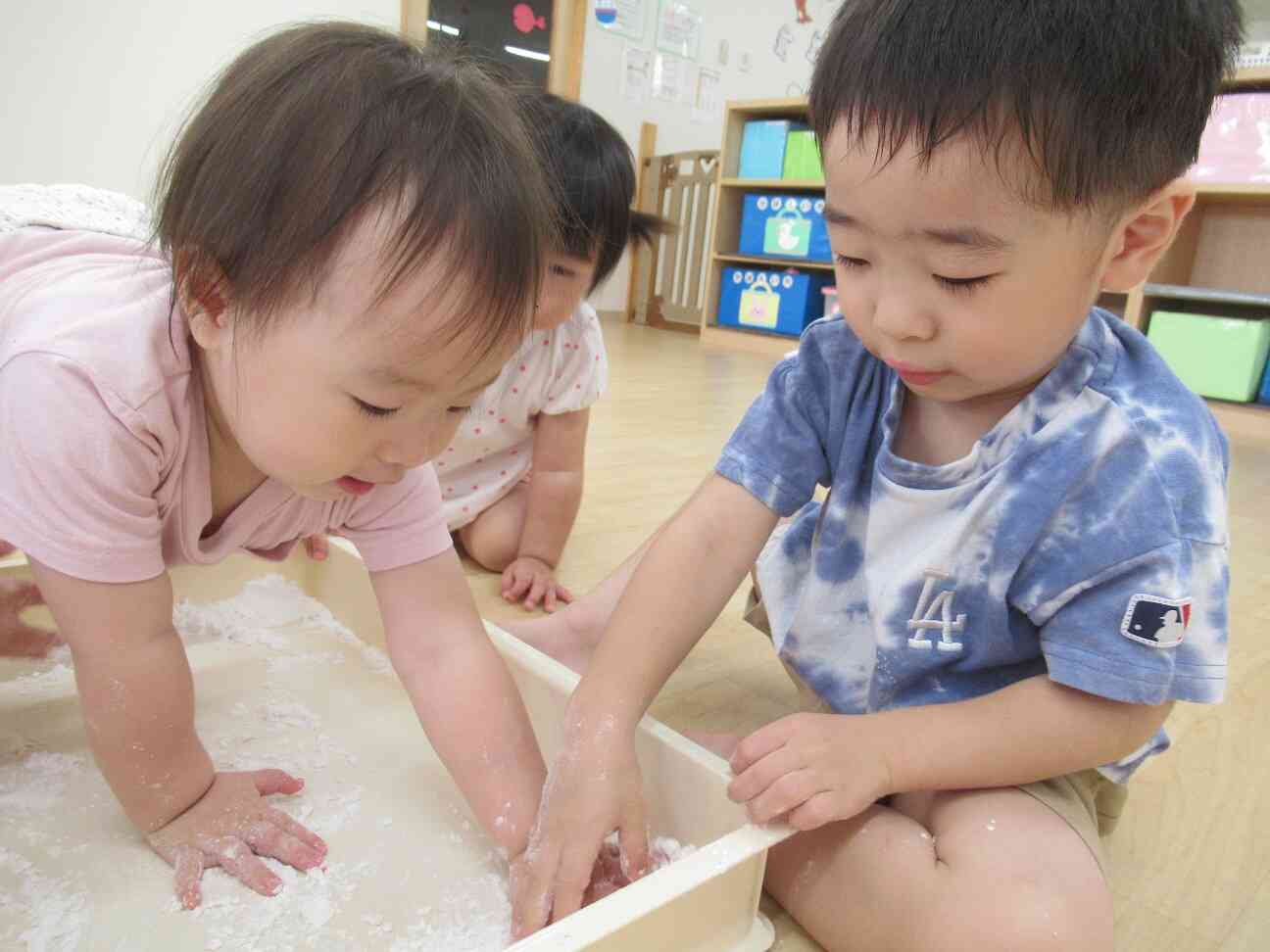 片栗粉であそんだよ
