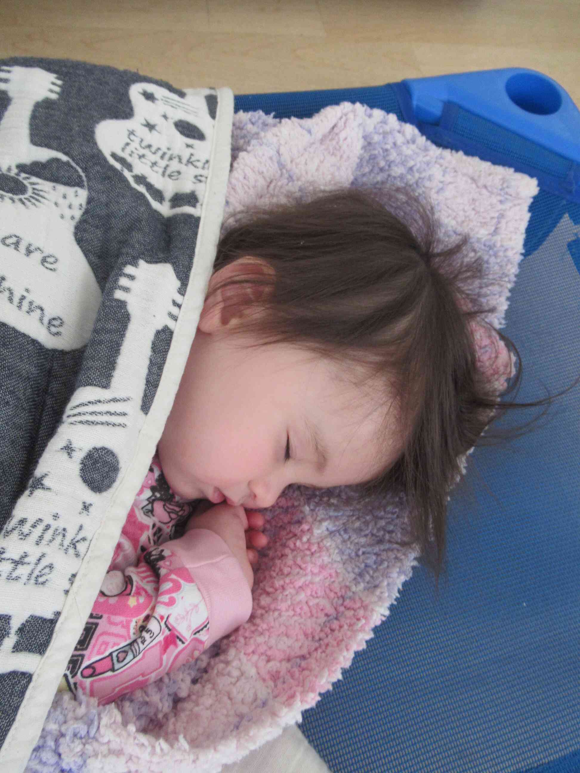 おやすみなさい　ひよこ組（0歳児）