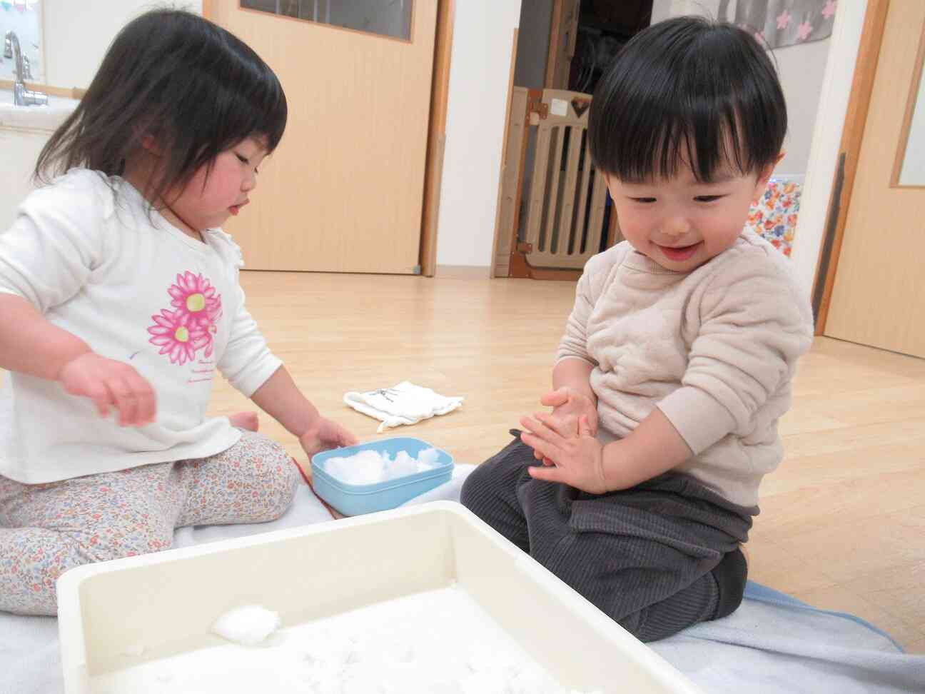 雪でおままごとしたよ