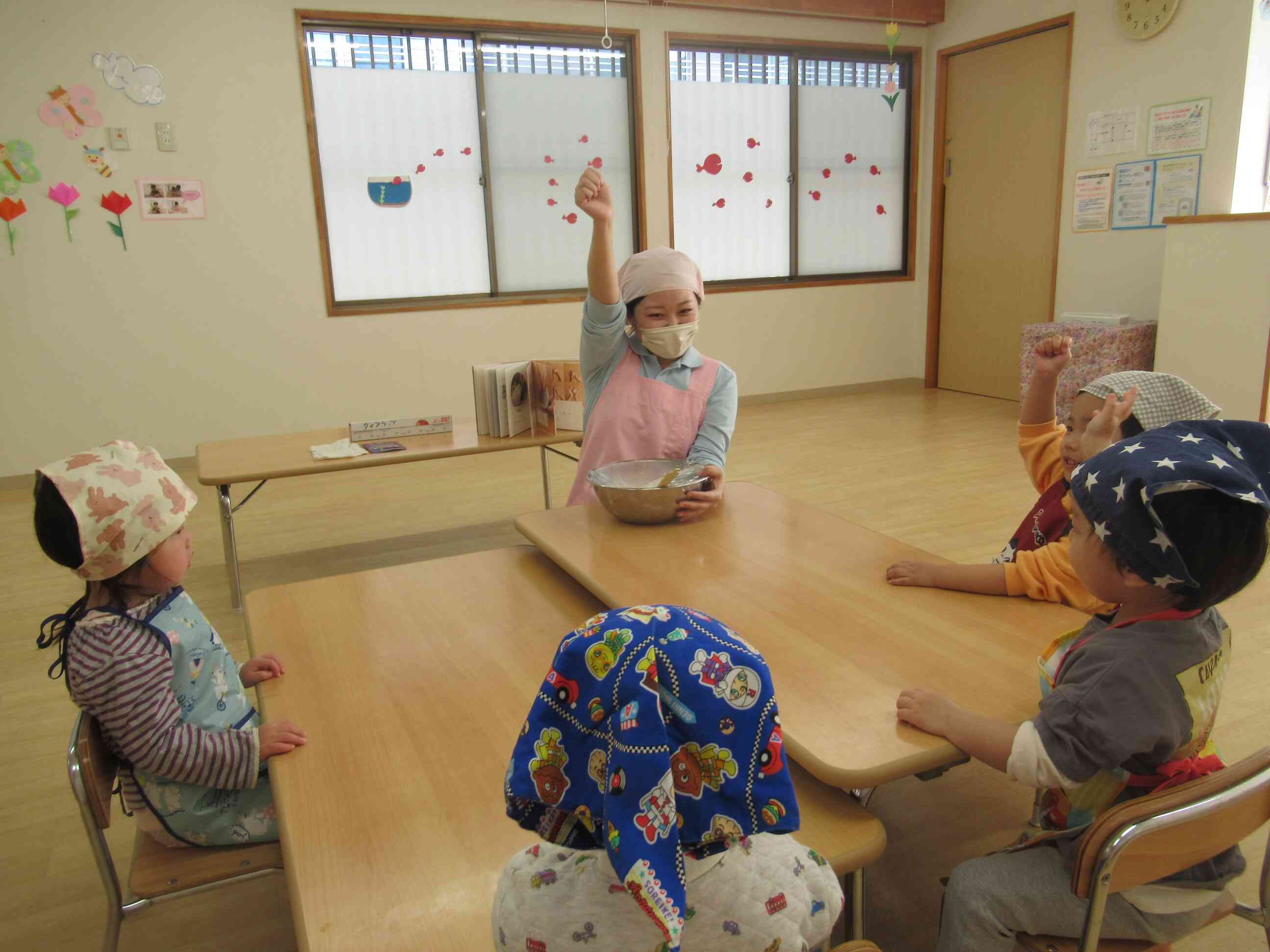 おにぎりをつくろう！（１・２歳児）