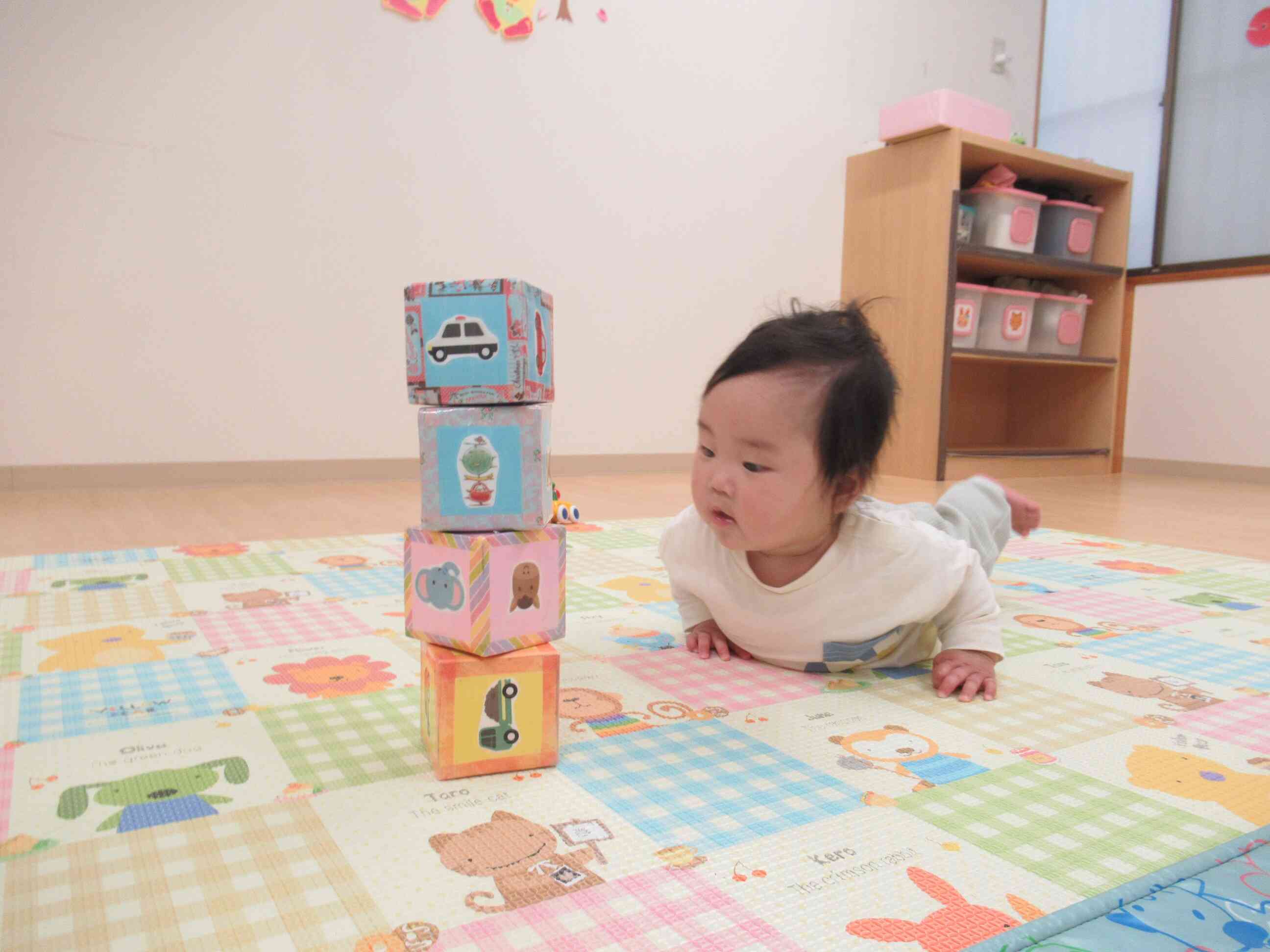 ひよこ組（０歳児）さんの様子