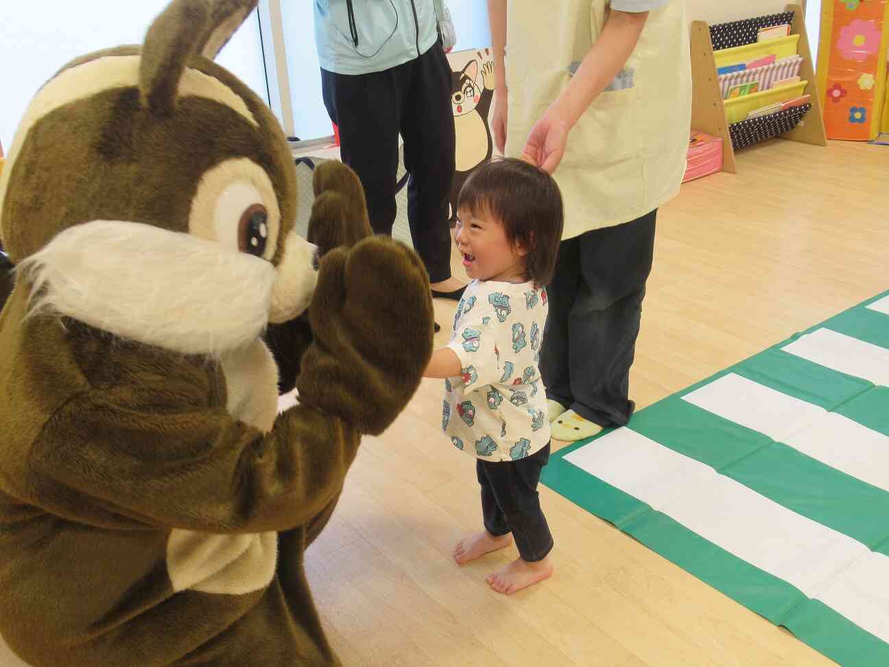 りすくんタッチ！