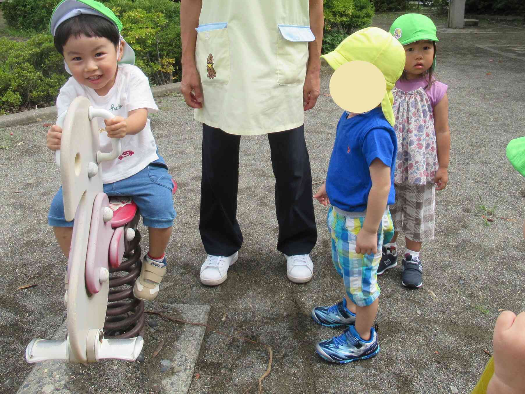 順番を待てるよ。さすがうさぎ組さん！