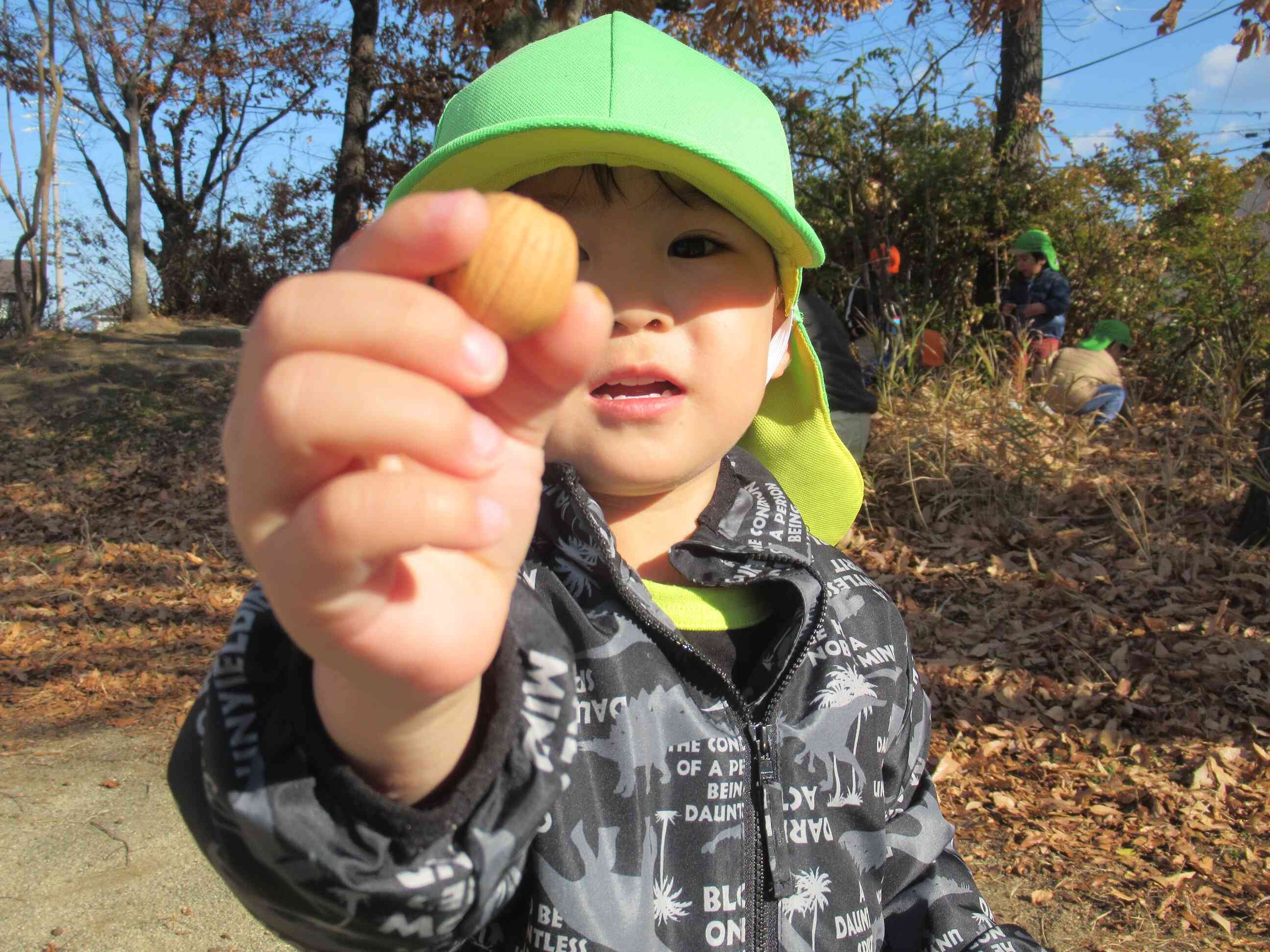 みんなでお散歩、楽しいな！
