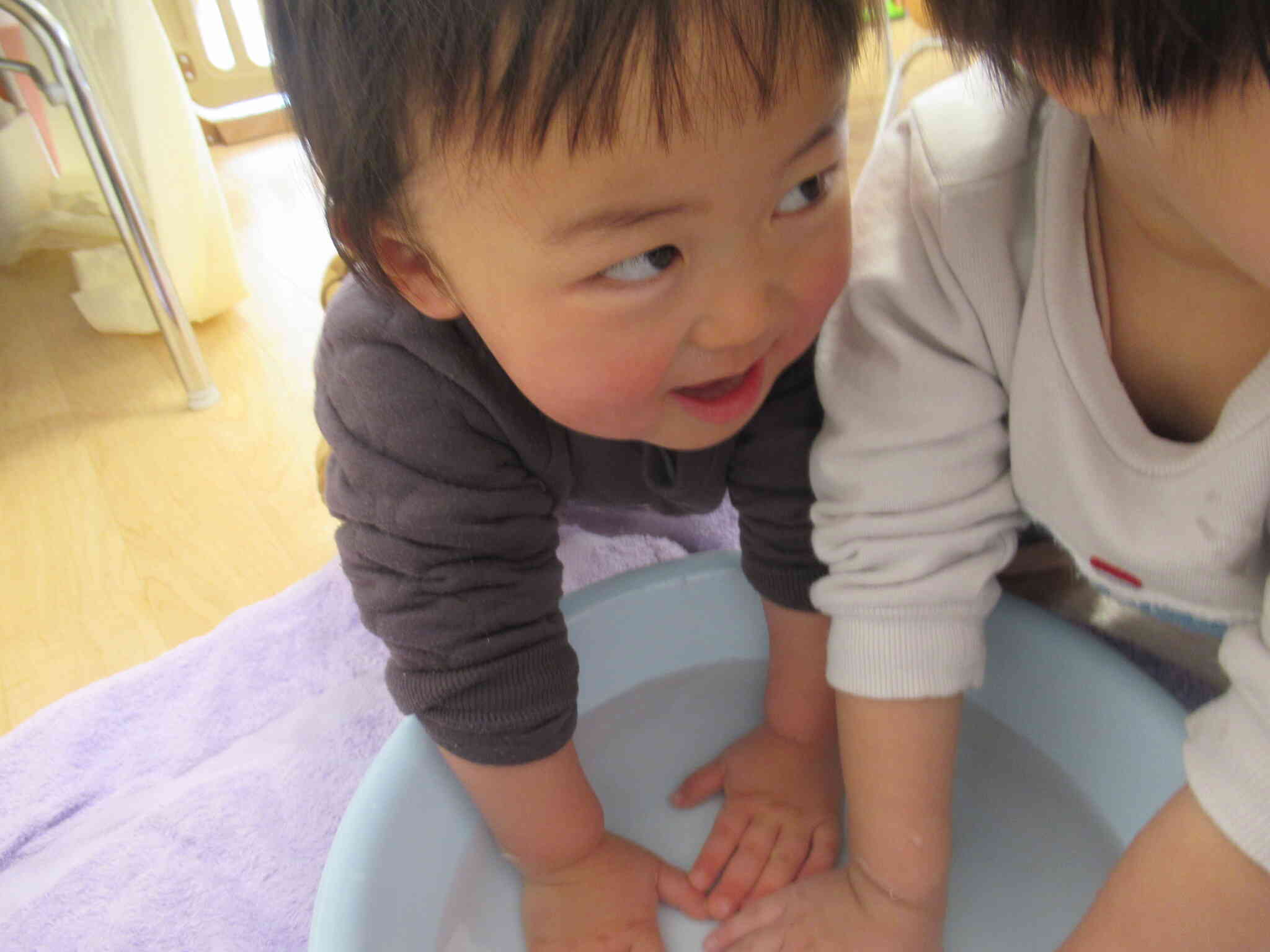 おててのお風呂(1歳児：あひる組)