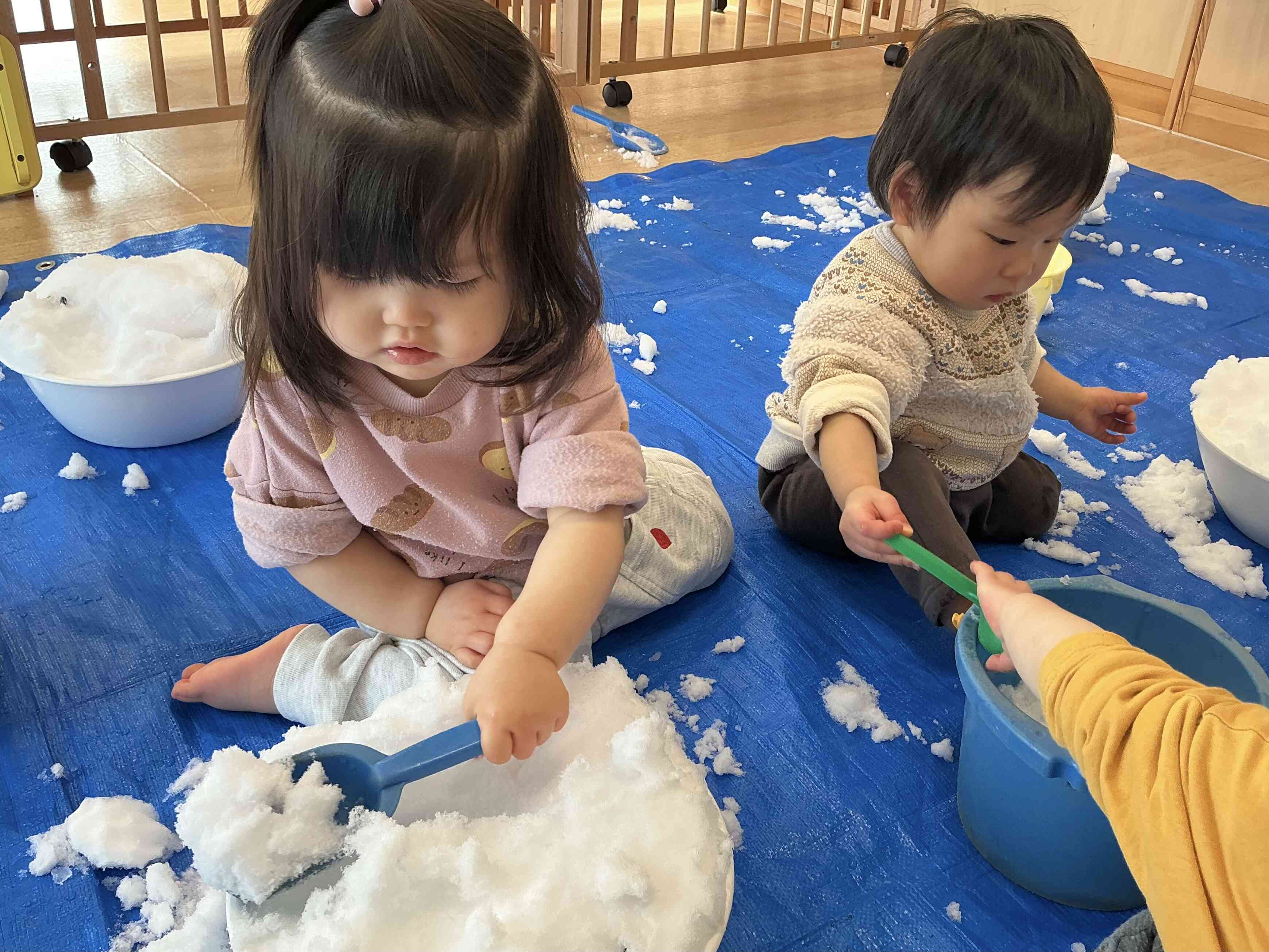❄︎雪遊び❄︎(０歳：ひよこ組)