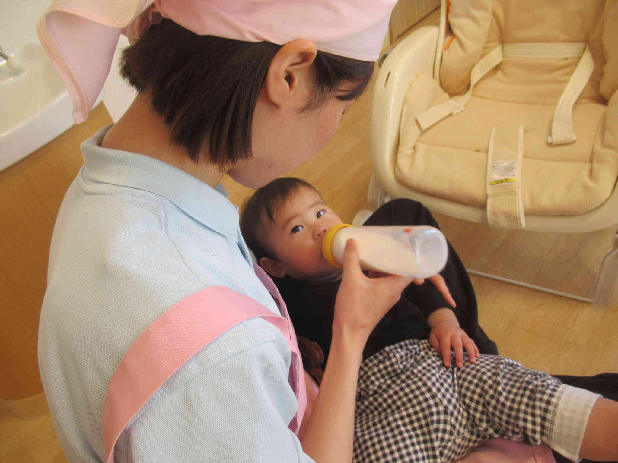 ミルクも飲んで元気いっぱいです！