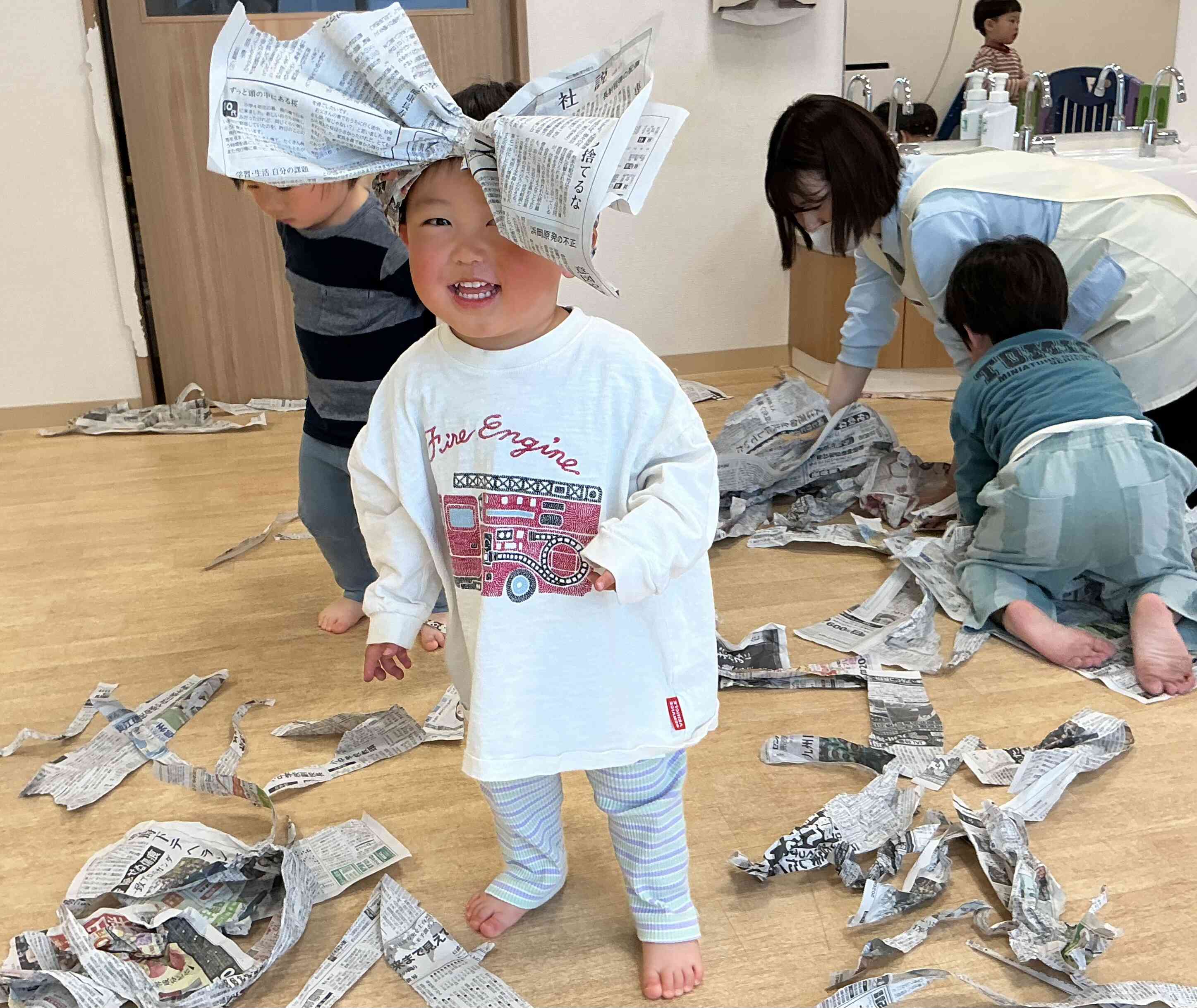 ファッションショーに、ブルドーザー！