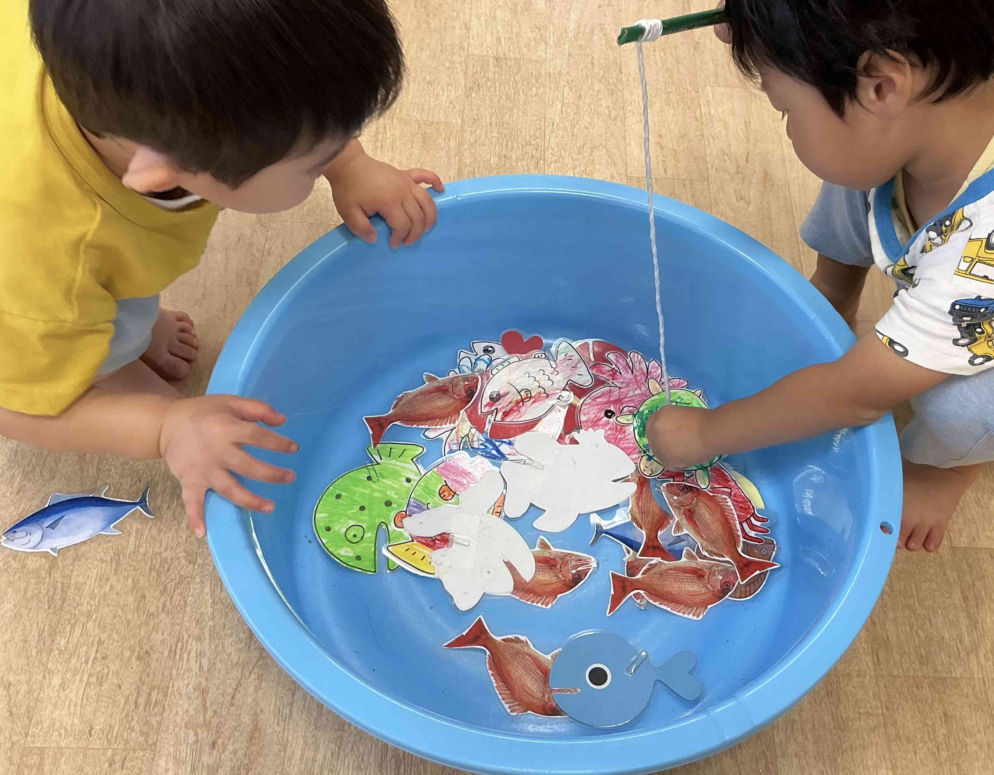 さかなつり(2歳児:うさぎ組)