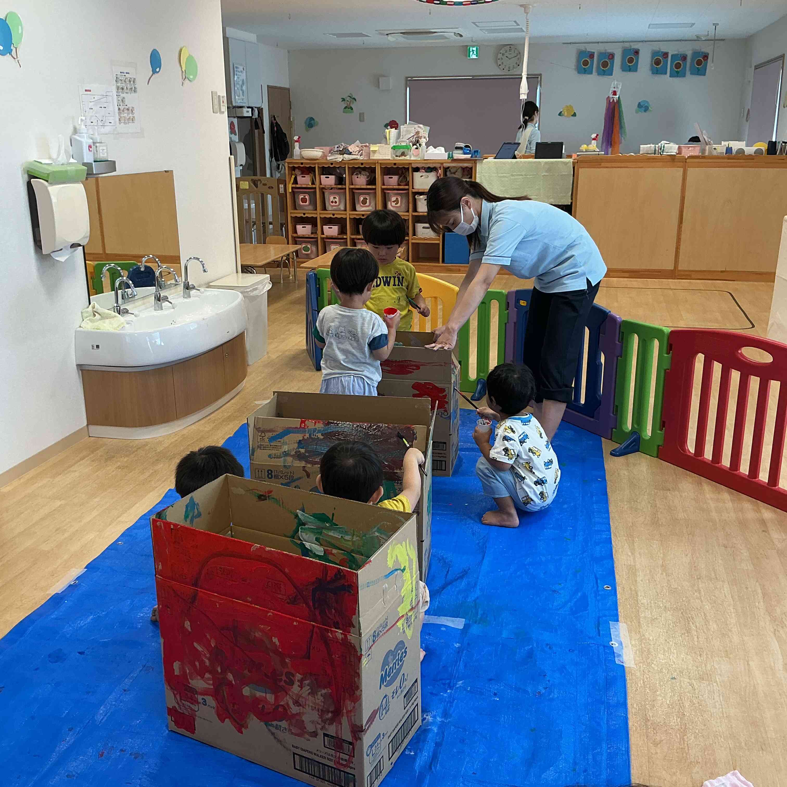 ペンキ屋さん（2歳児:うさぎ組）