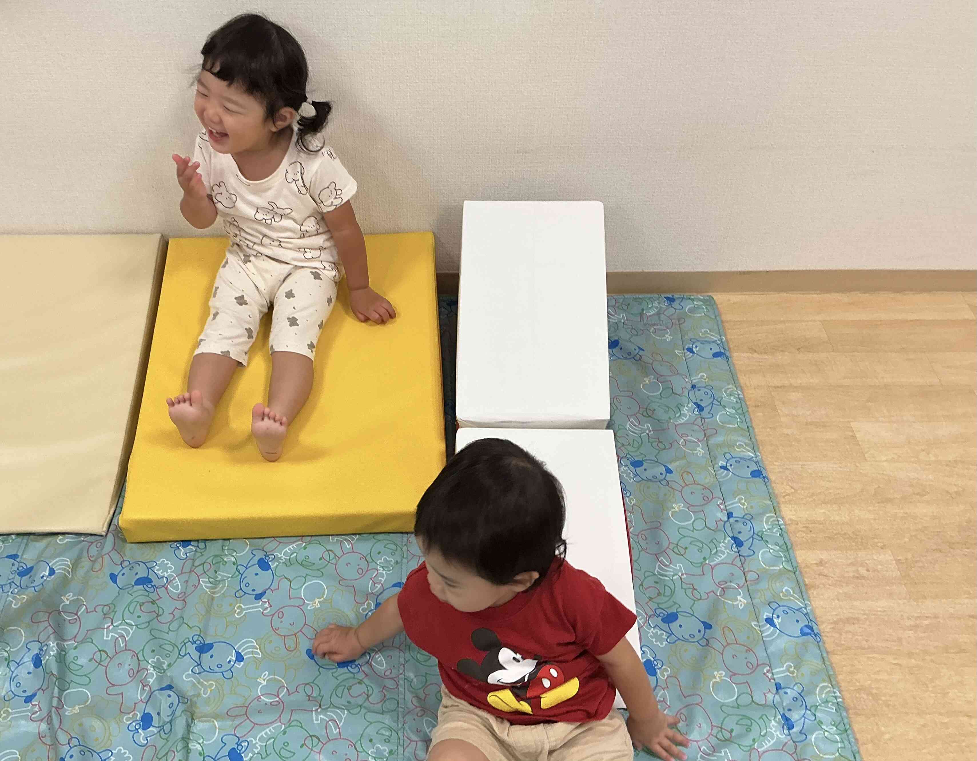 すべり台が登場!(1歳児:あひる組)