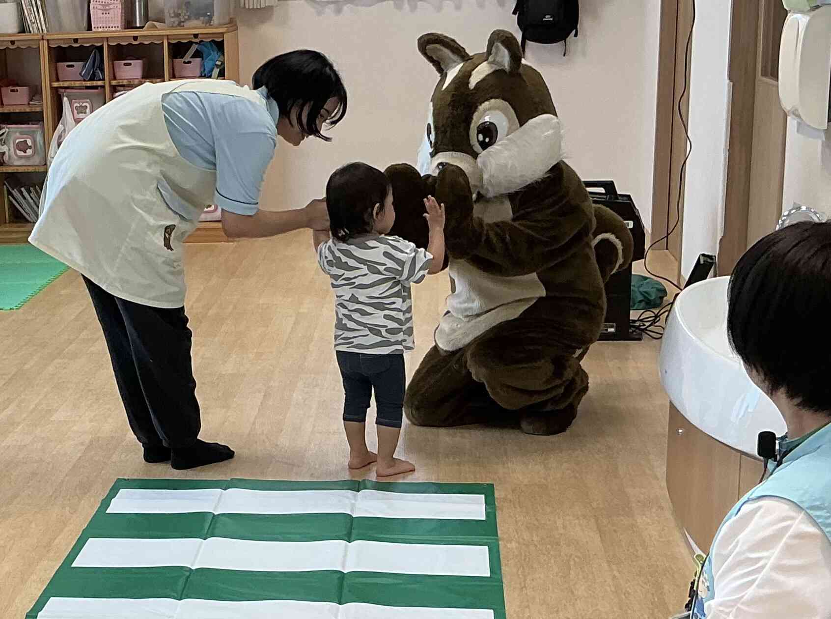 最後はリスくんとタッチ♪