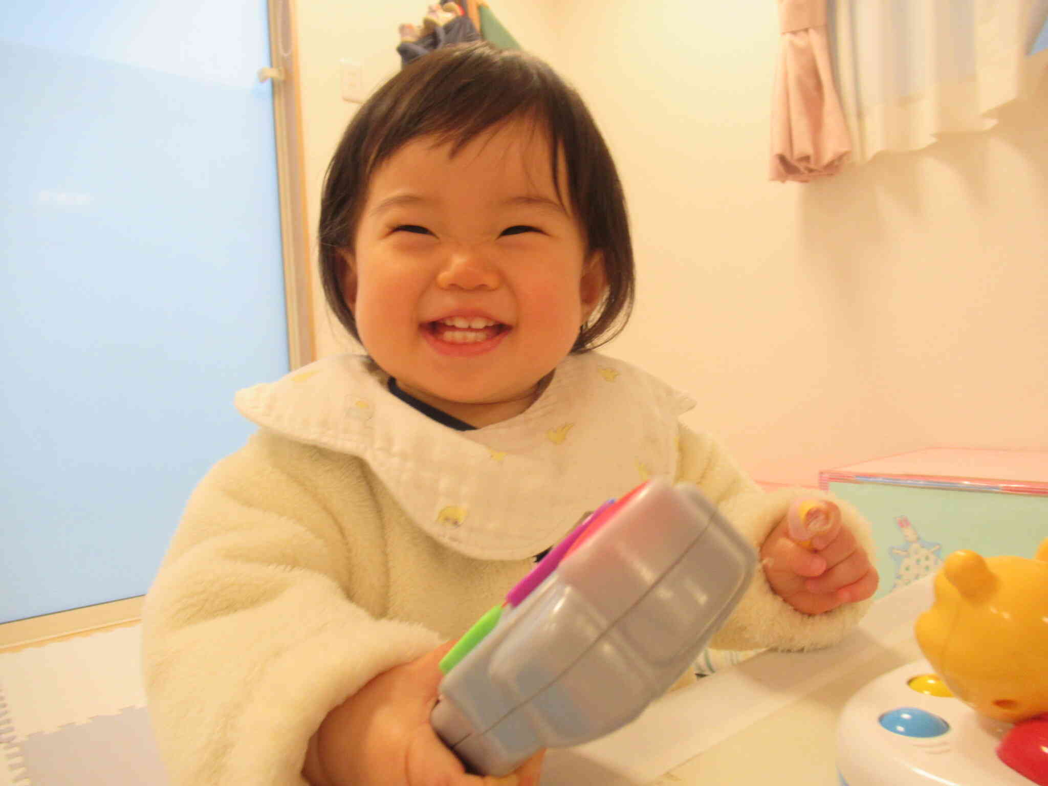 にこにこ笑顔、かわいいね。