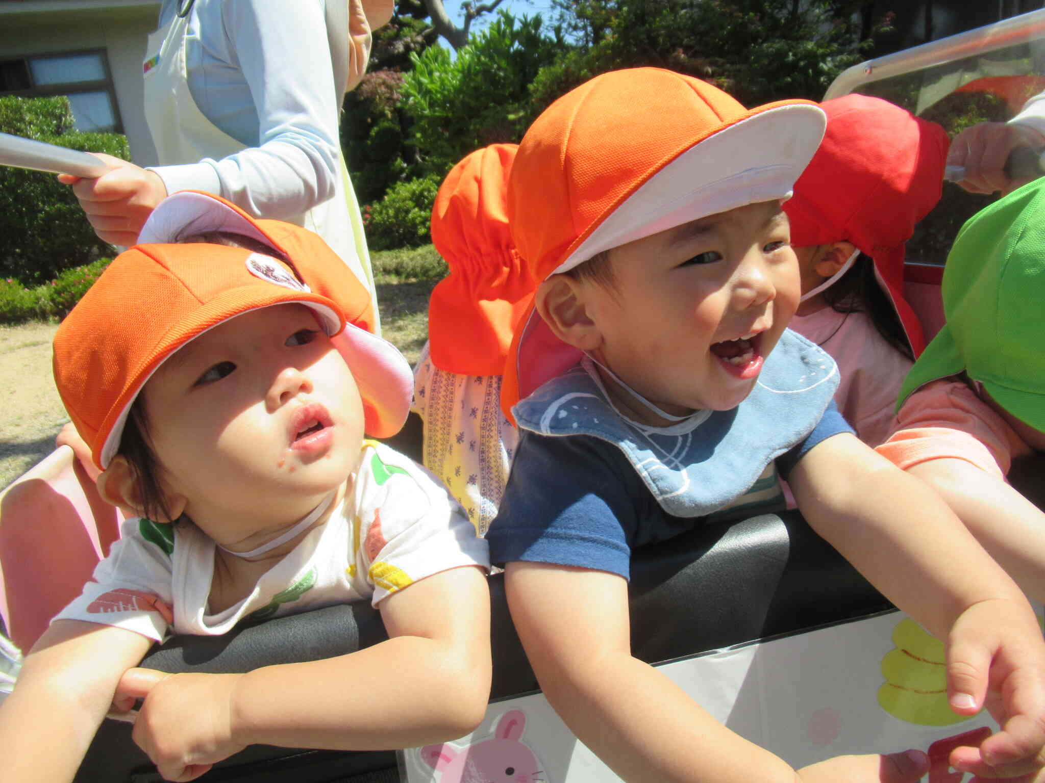 えんそくにしゅっぱ～つ！