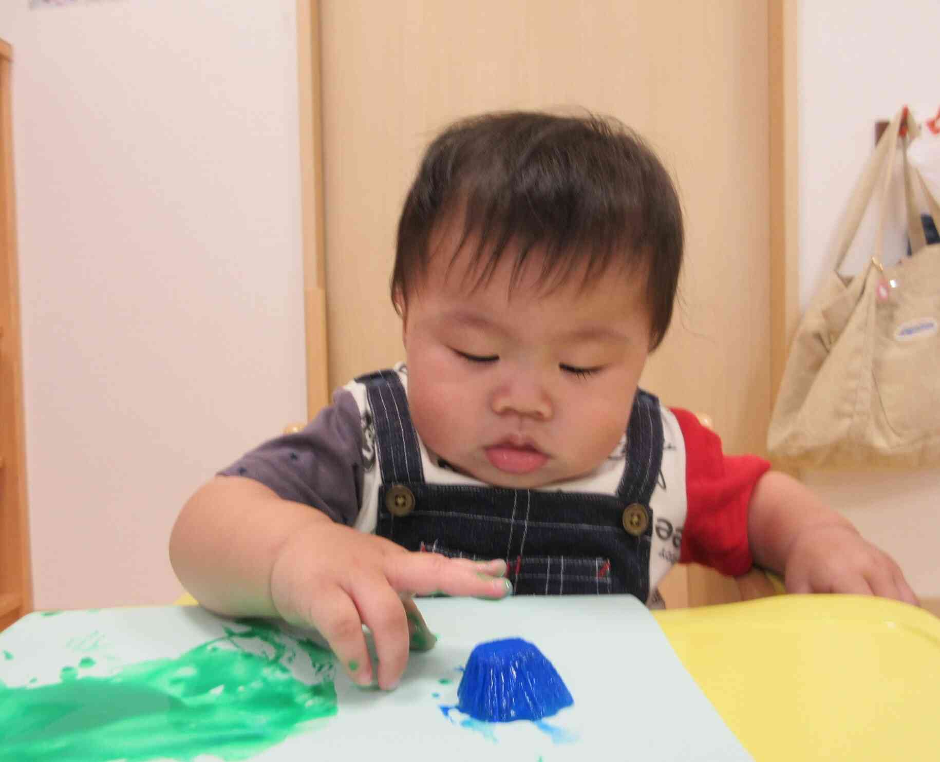 真剣なお顔、氷さん逃げないでー