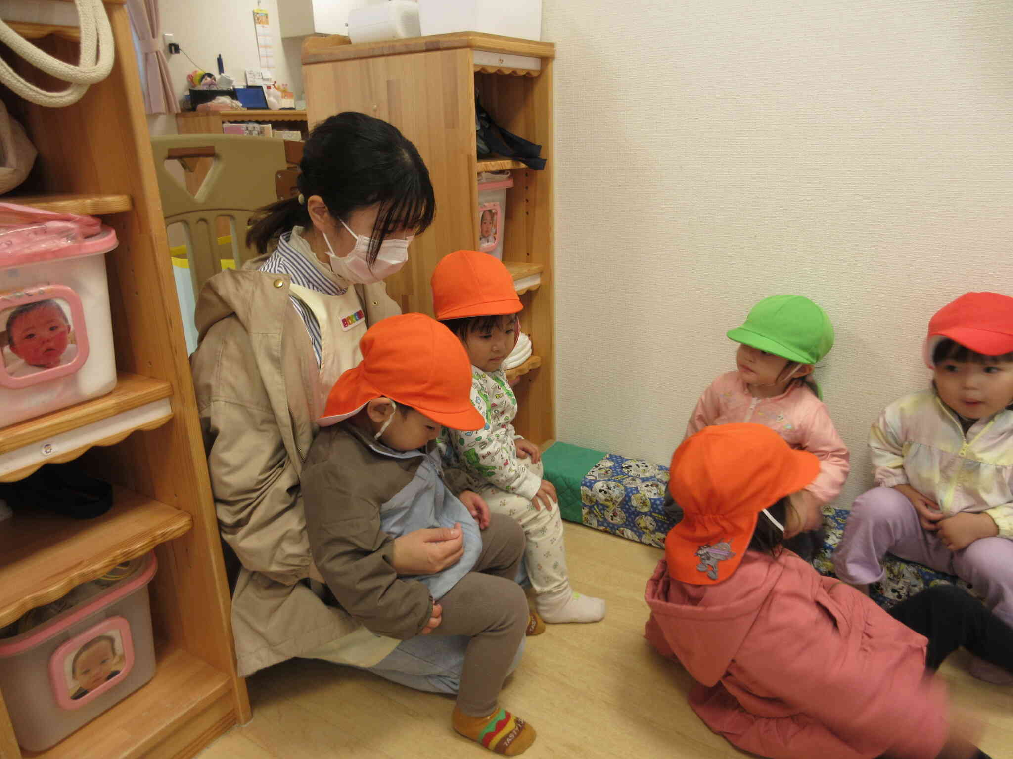 パパ、ママが先生になってくれたよ！【１歳児 あひる組】