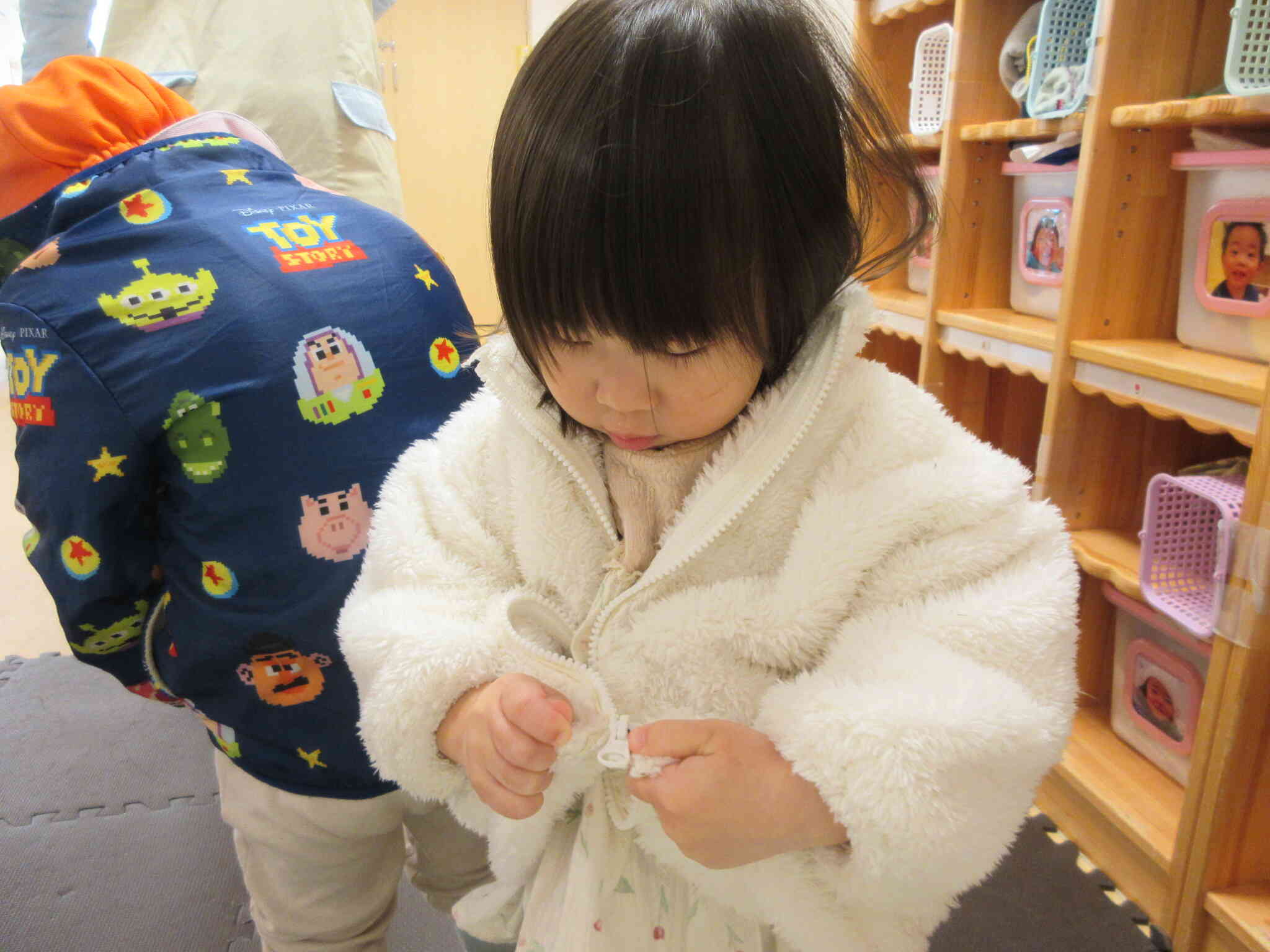 寒くてもいっぱい遊ぶぞ！【2歳児　うさぎ組】