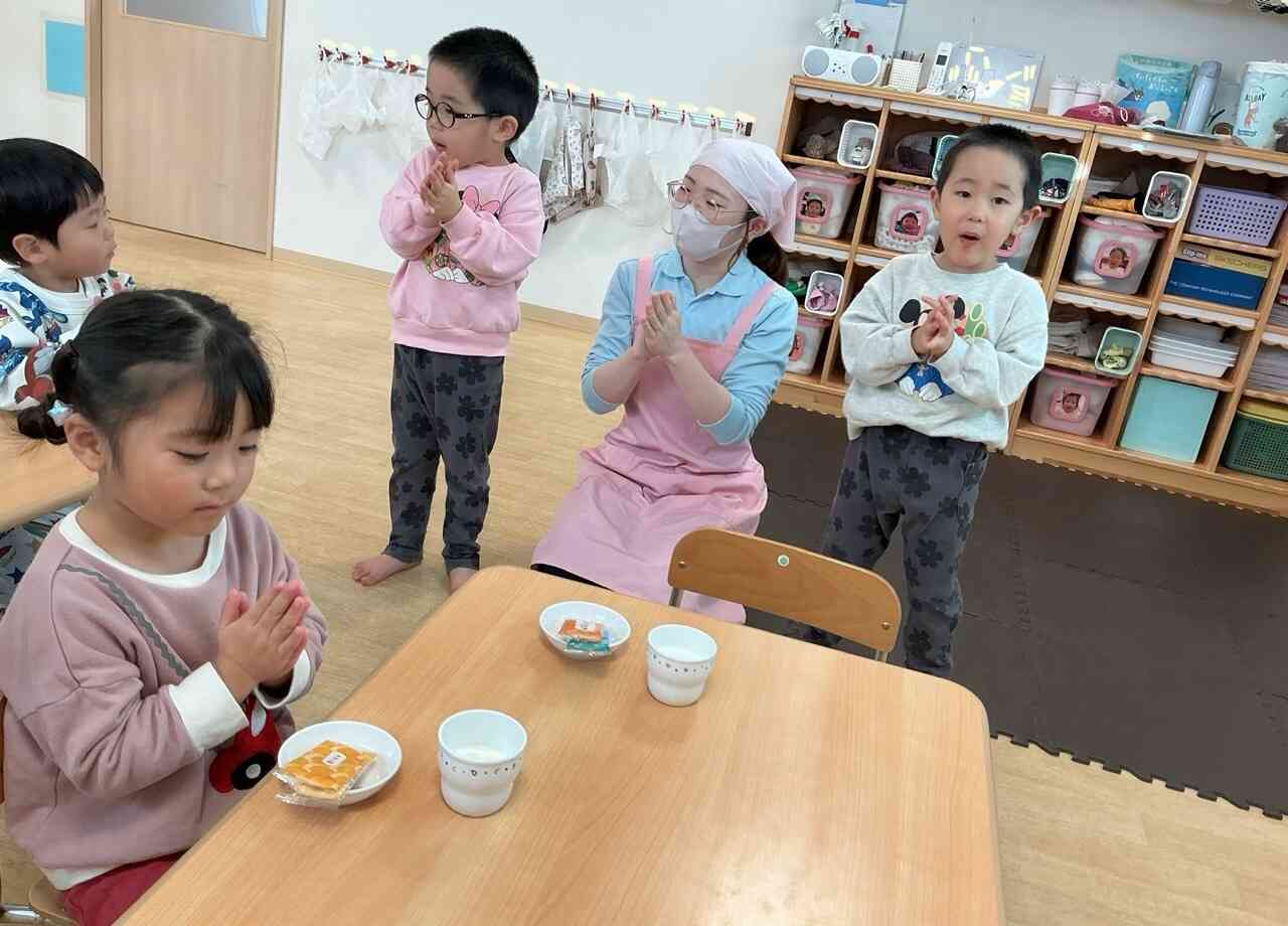 「今日のおやつは・・・」