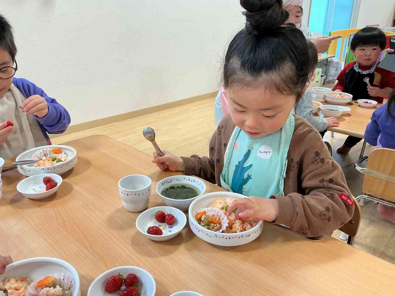 調理室の先生たち、いつもありがとう！
