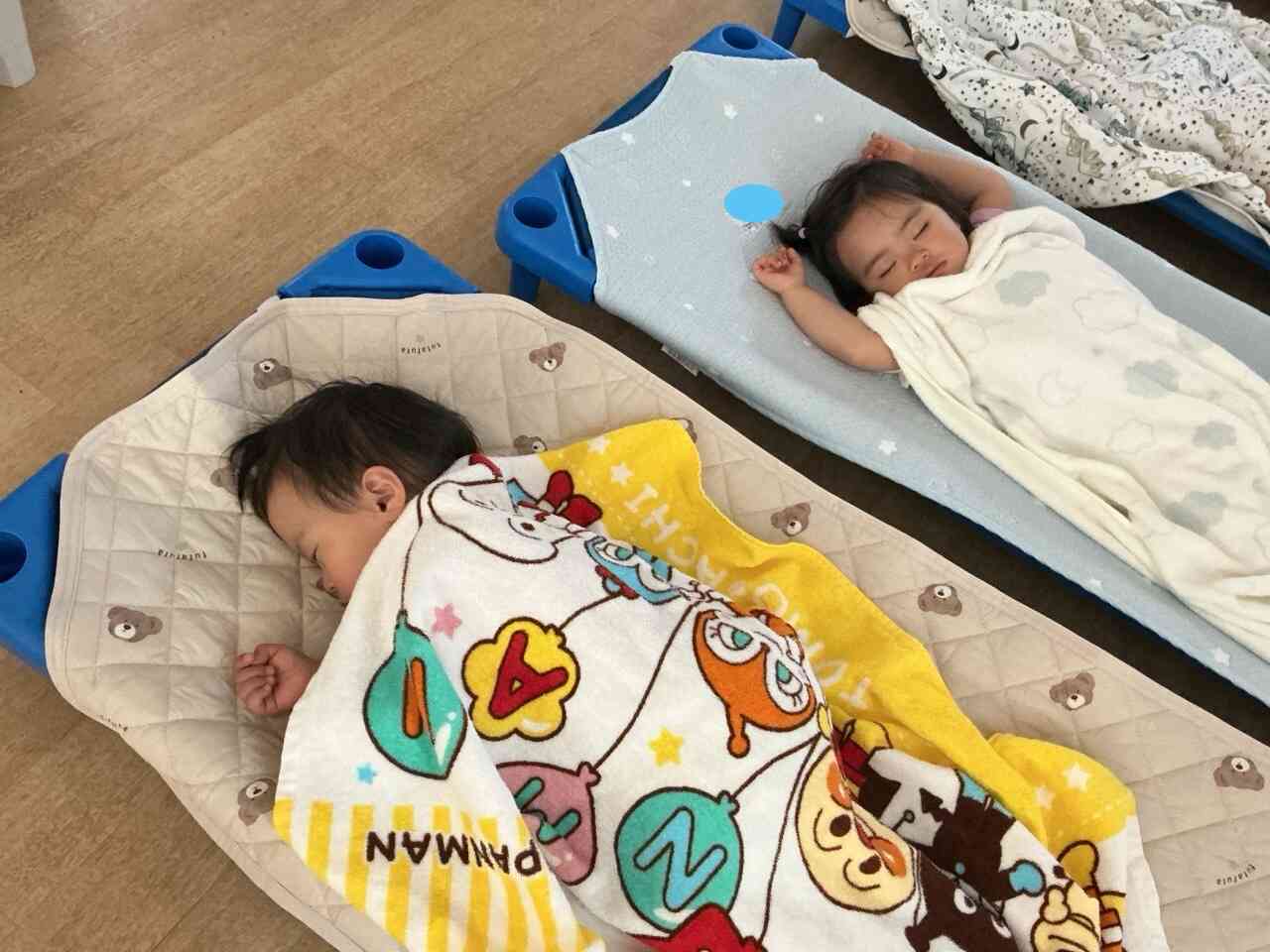 ごろりん