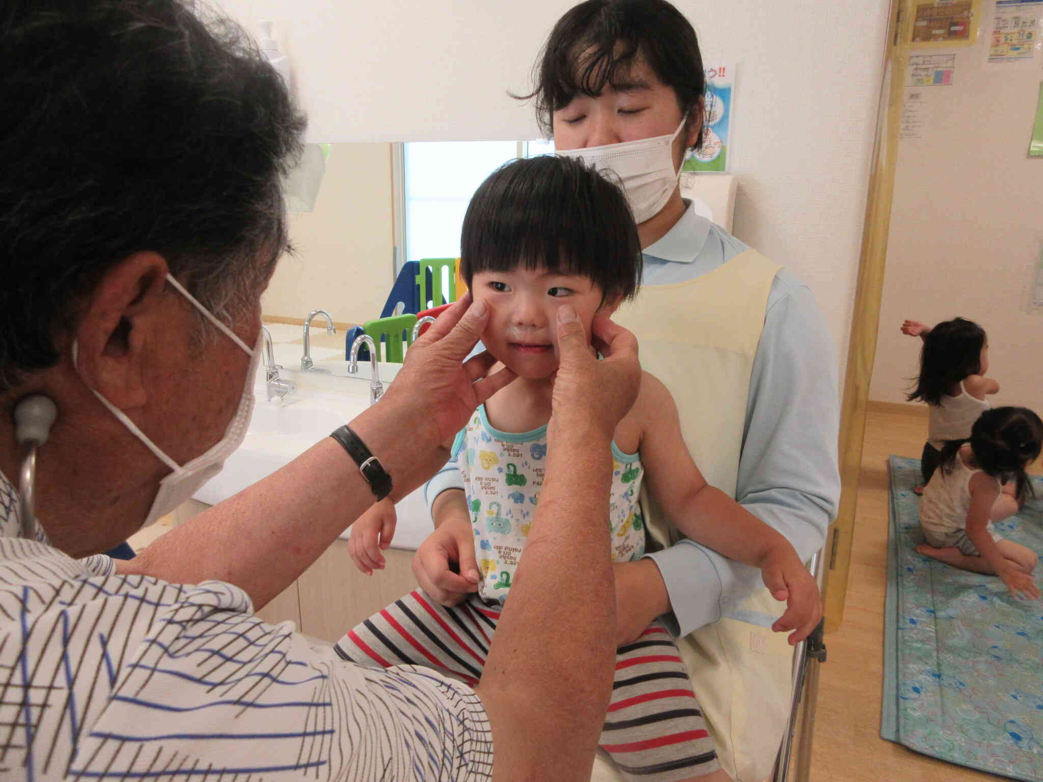 みんな元気に育っています【定期健康診断】