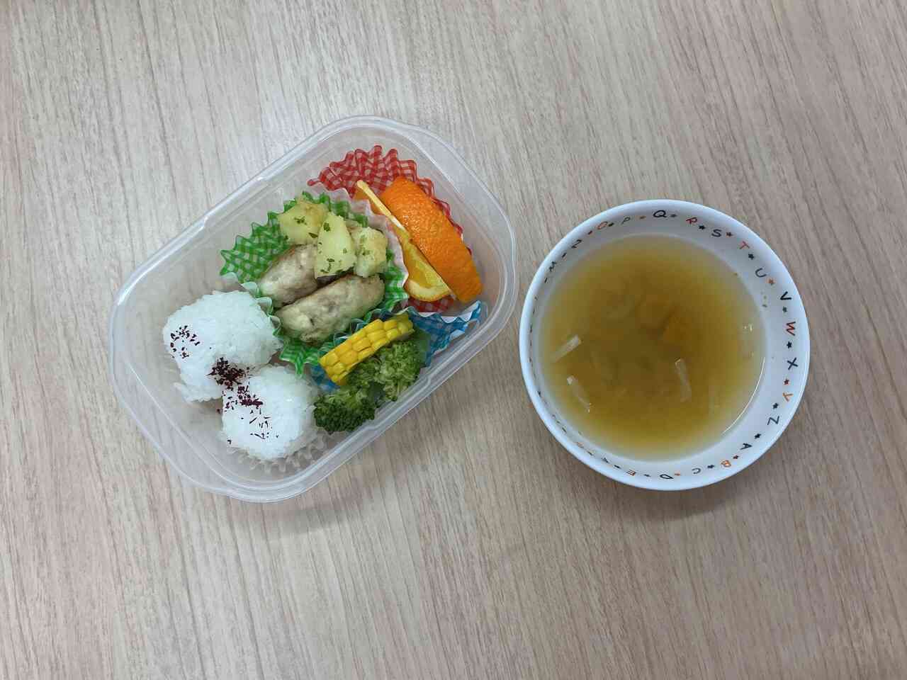 この日の給食は、お弁当! 夏まつりウィーク、最終日でした