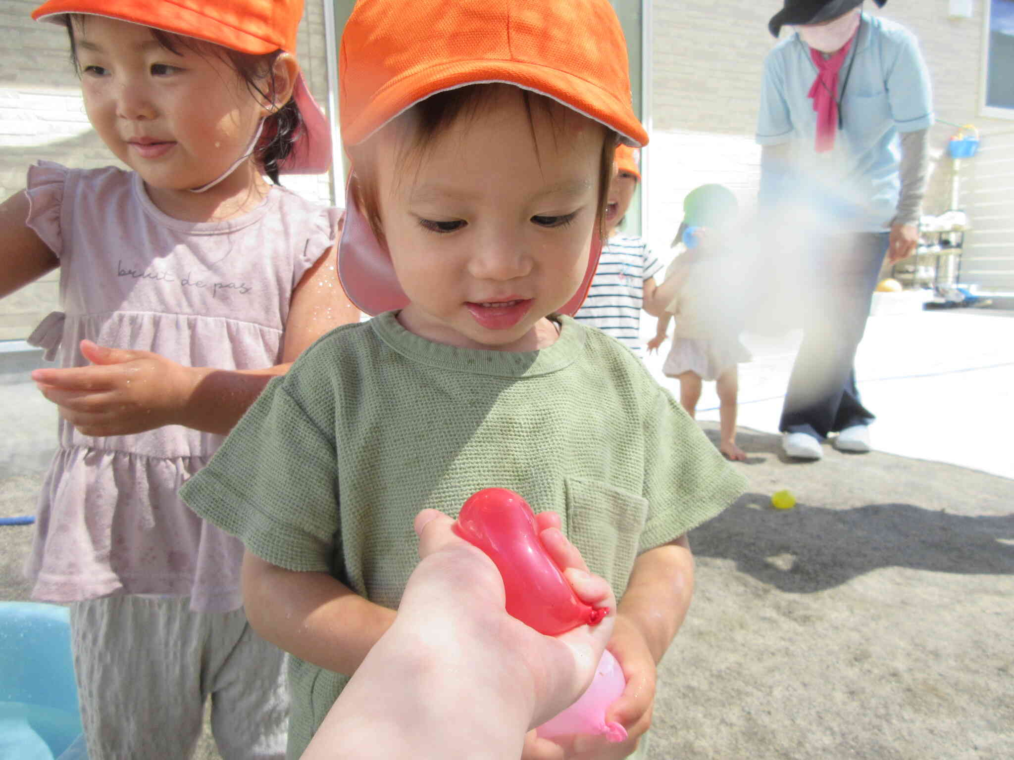 みんなで水風船！