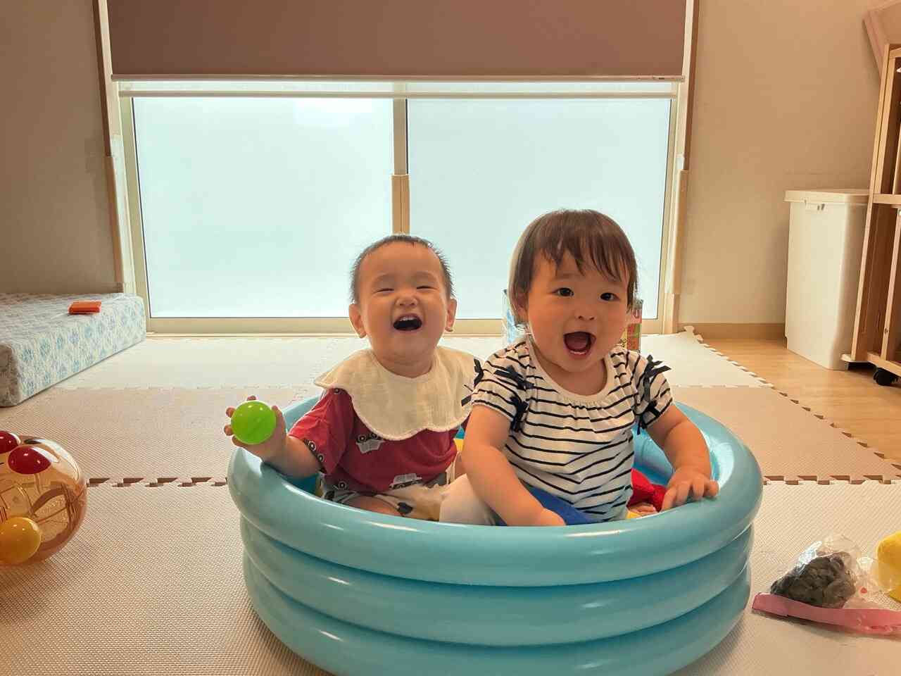 ニコニコ楽しいね♪【0歳児 ひよこ組】